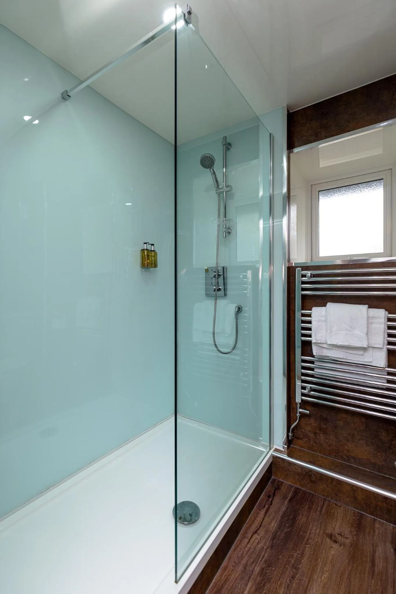 Shower in The Melbreak Hotel