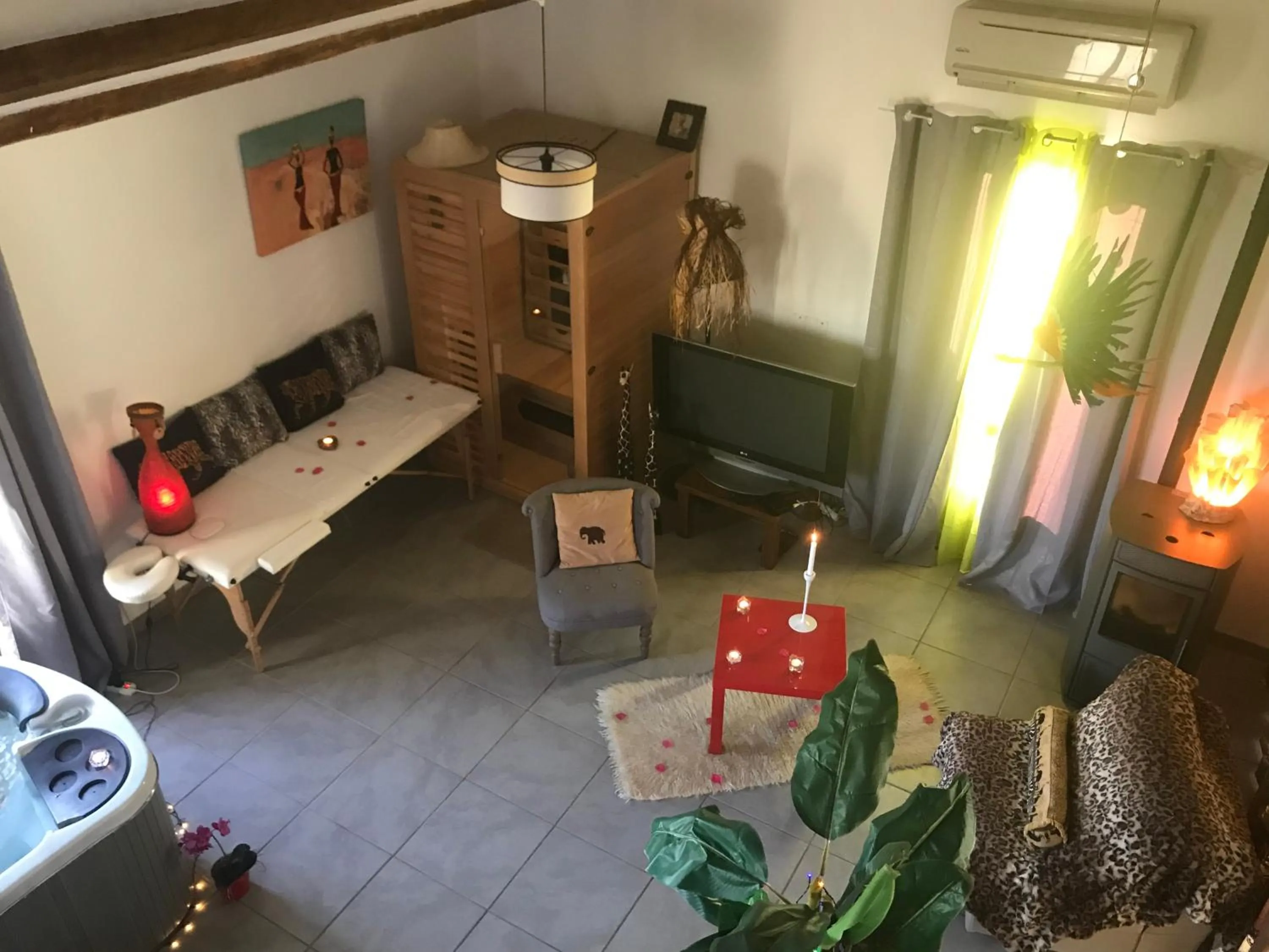 Le Mas Romantique avec Jacuzzi et Sauna privé