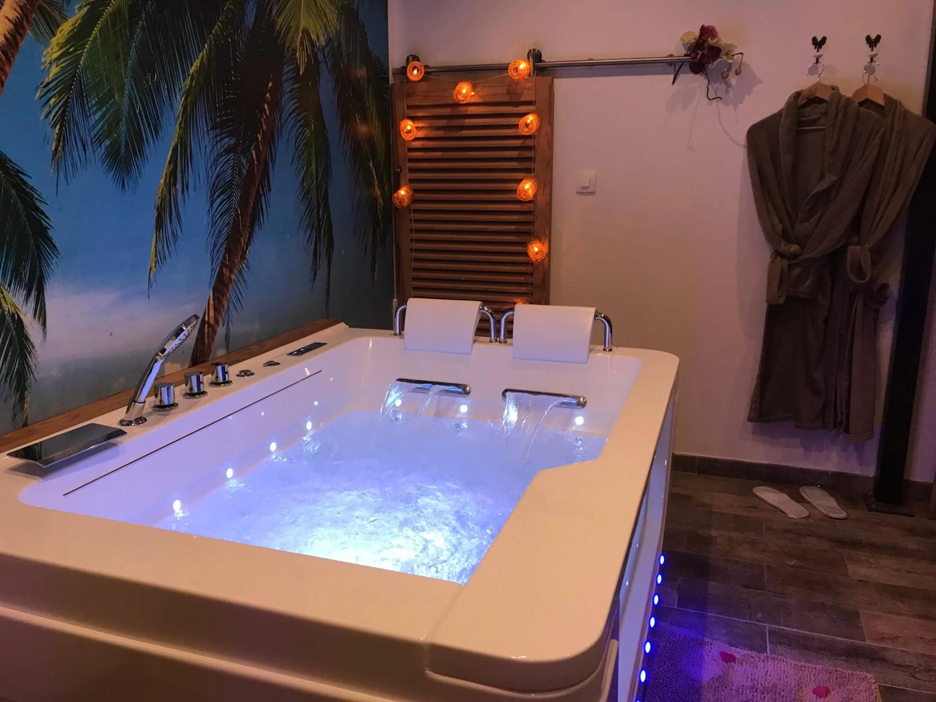 Le Mas Romantique avec Jacuzzi et Sauna privé