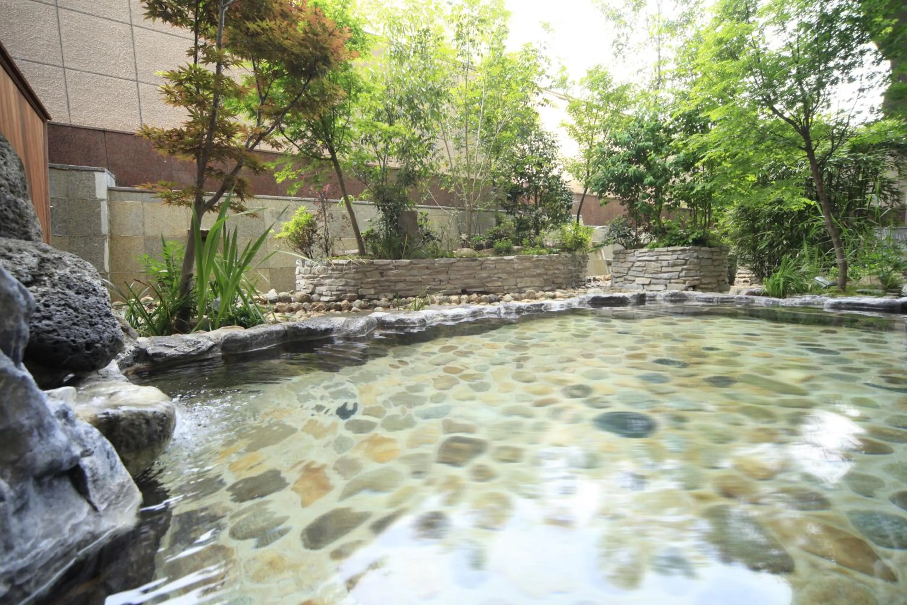 Hot Spring Bath in Hotel Kasuien