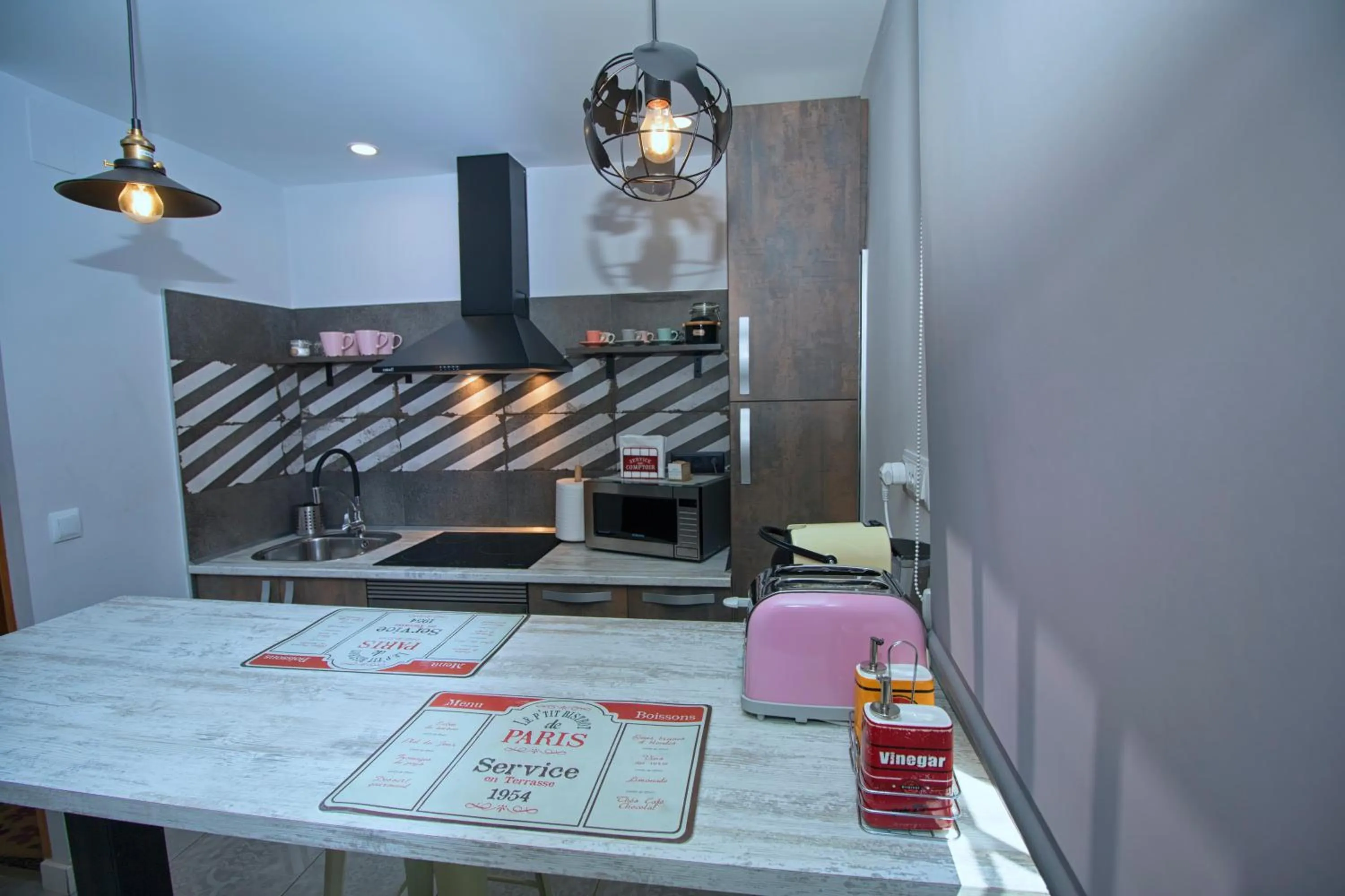 Kitchen or kitchenette in T-Homes - Cuenca