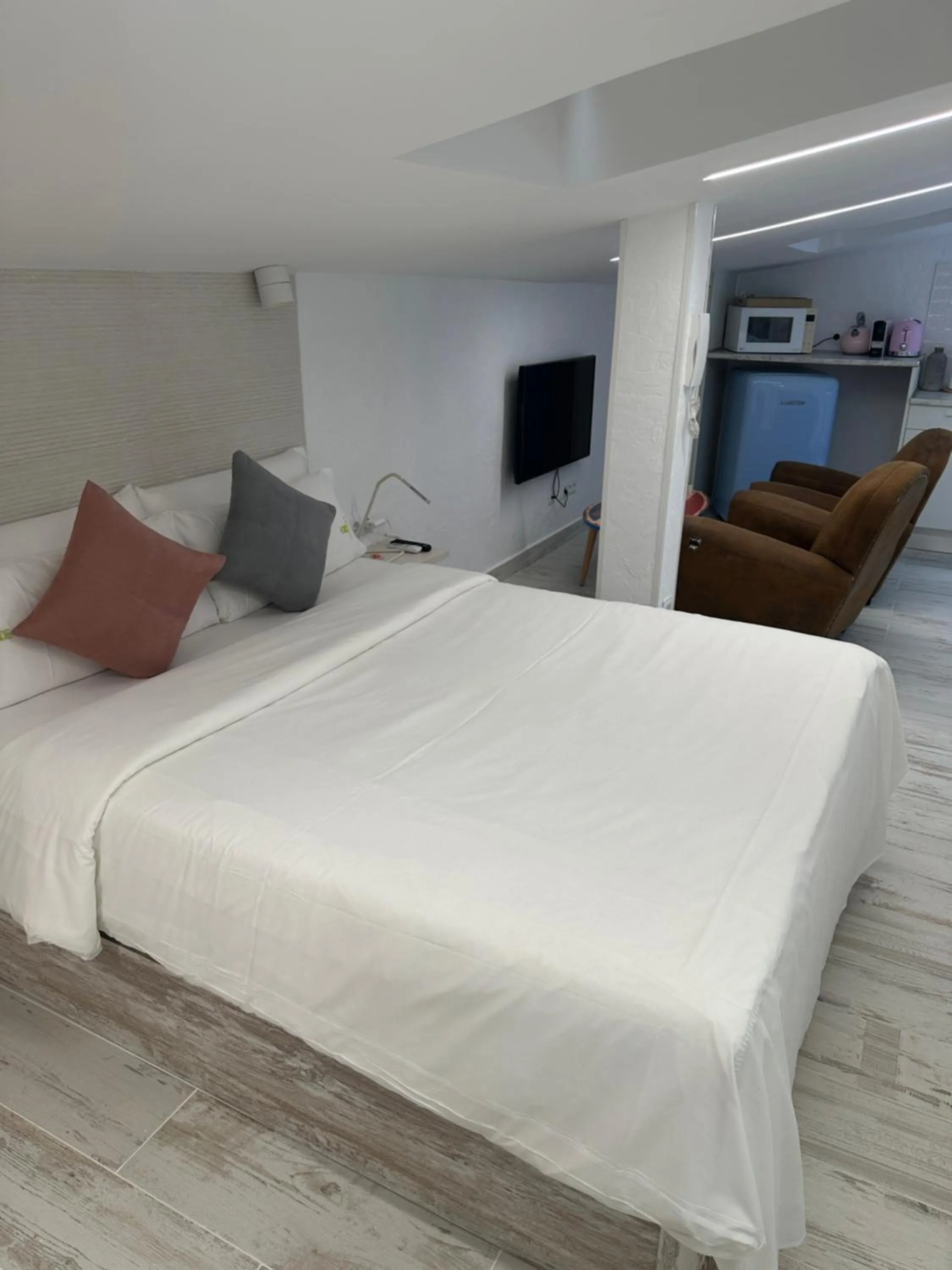 Bed in T-Homes - Cuenca