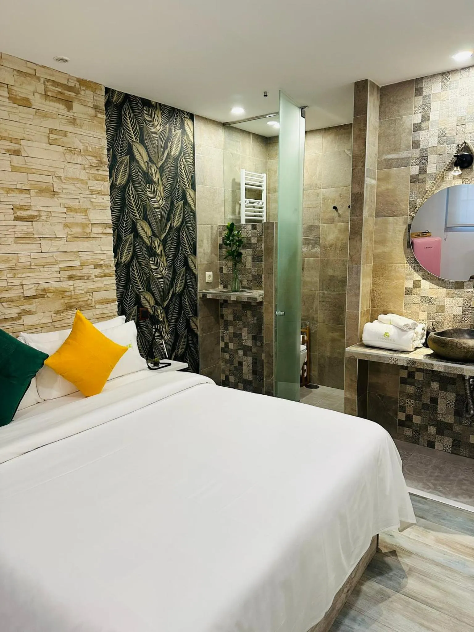 Photo of the whole room, Bed in T-Homes - Cuenca