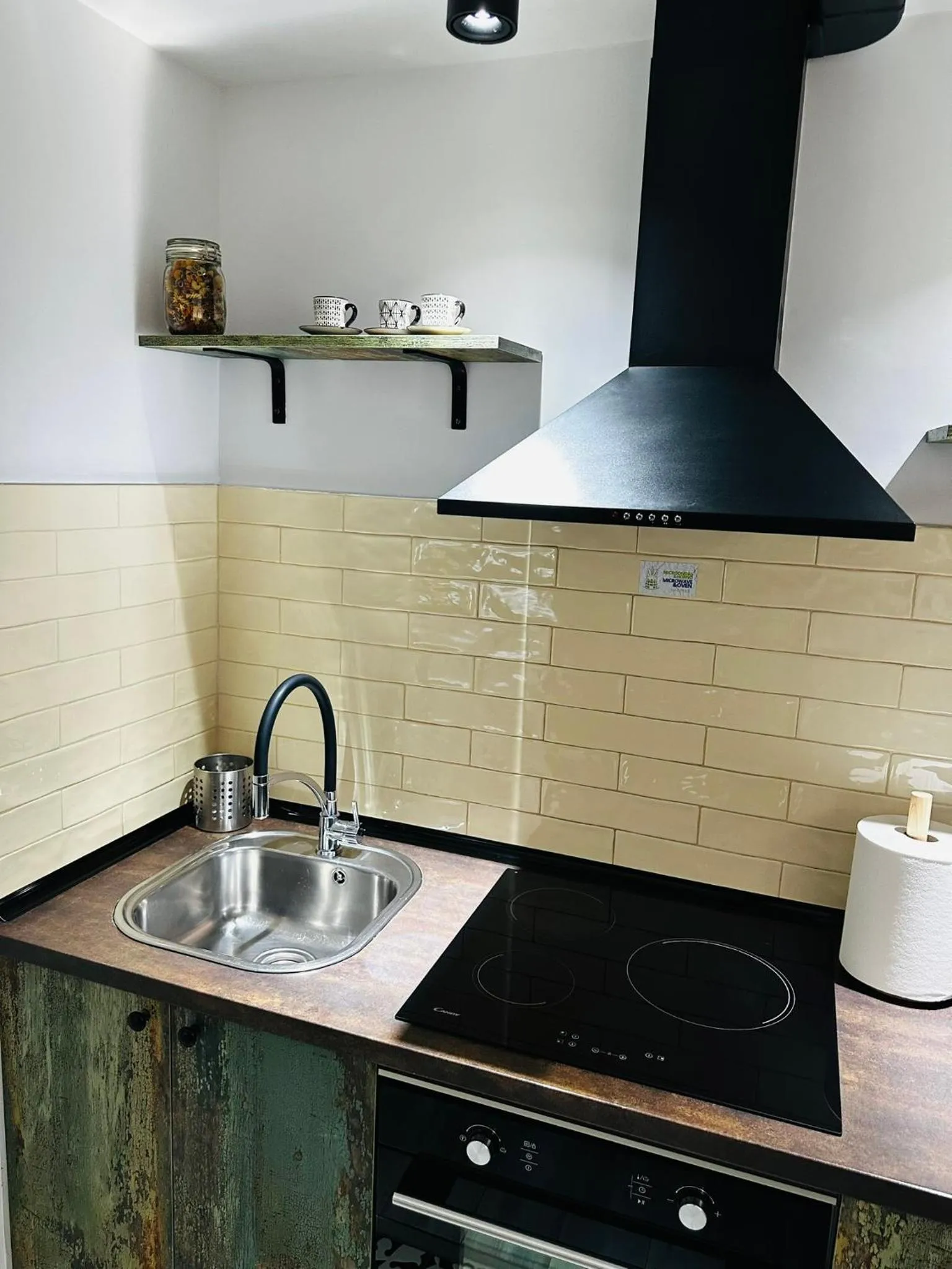 Kitchen or kitchenette in T-Homes - Cuenca