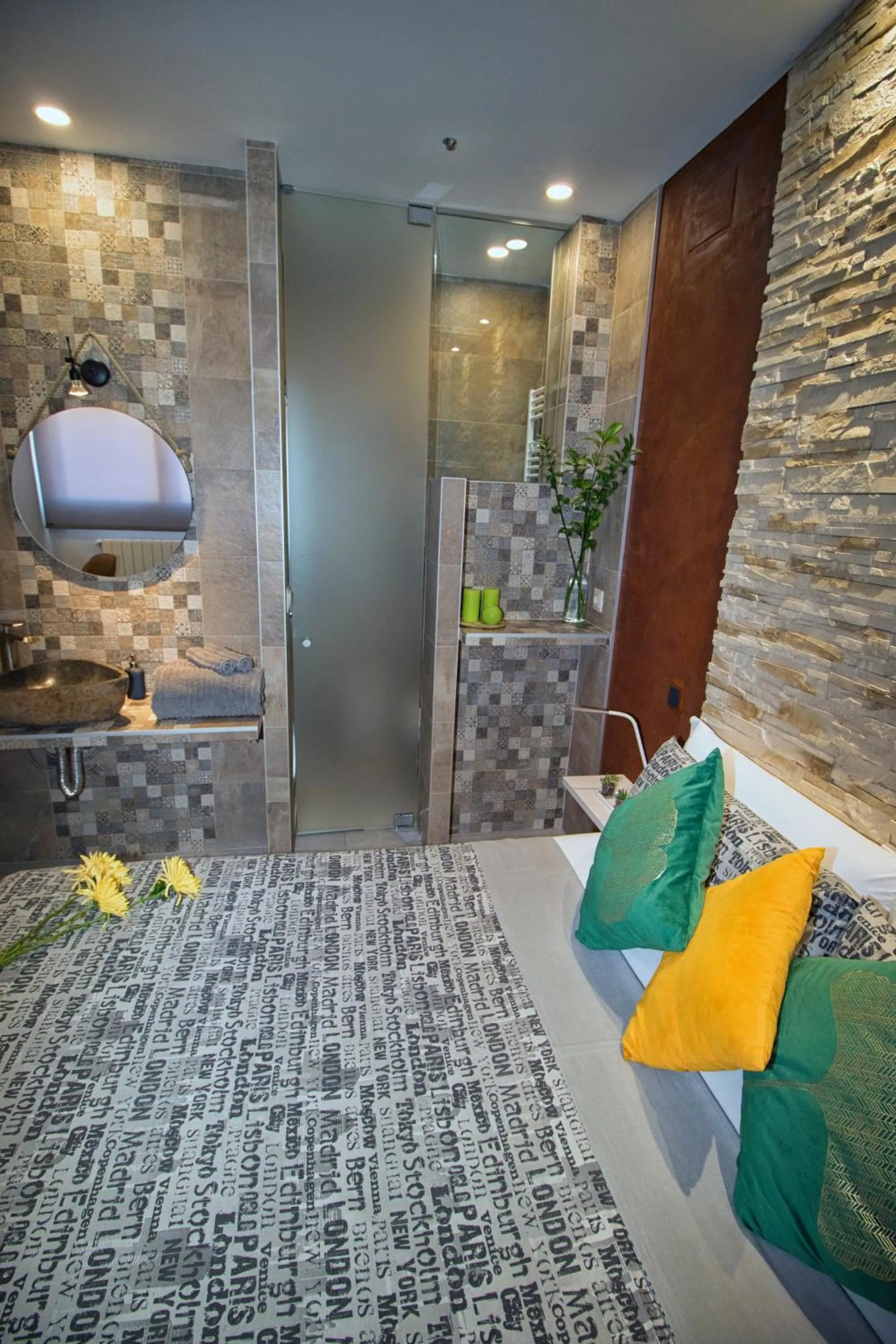 Bedroom, Bed in T-Homes - Cuenca