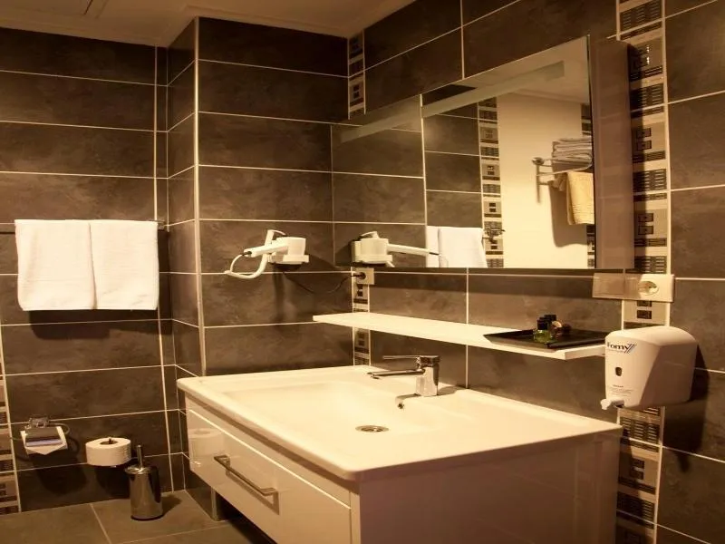 Bathroom in Gosterisli Otel