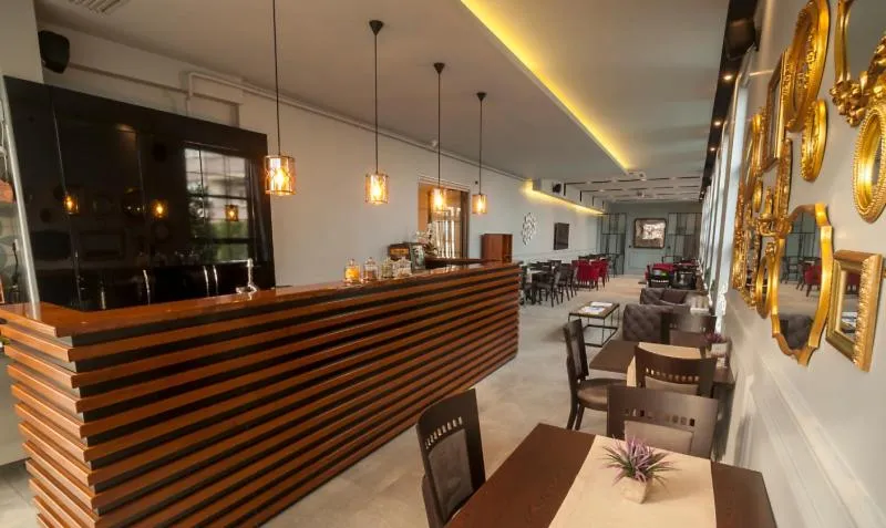 Lobby or reception in Gosterisli Otel