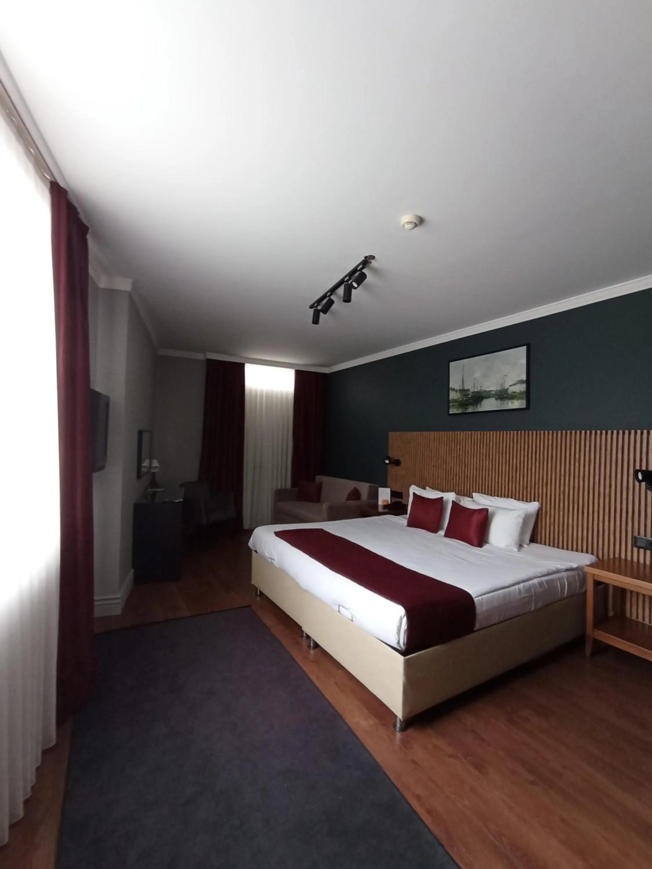 Photo of the whole room, Bed in Gosterisli Otel