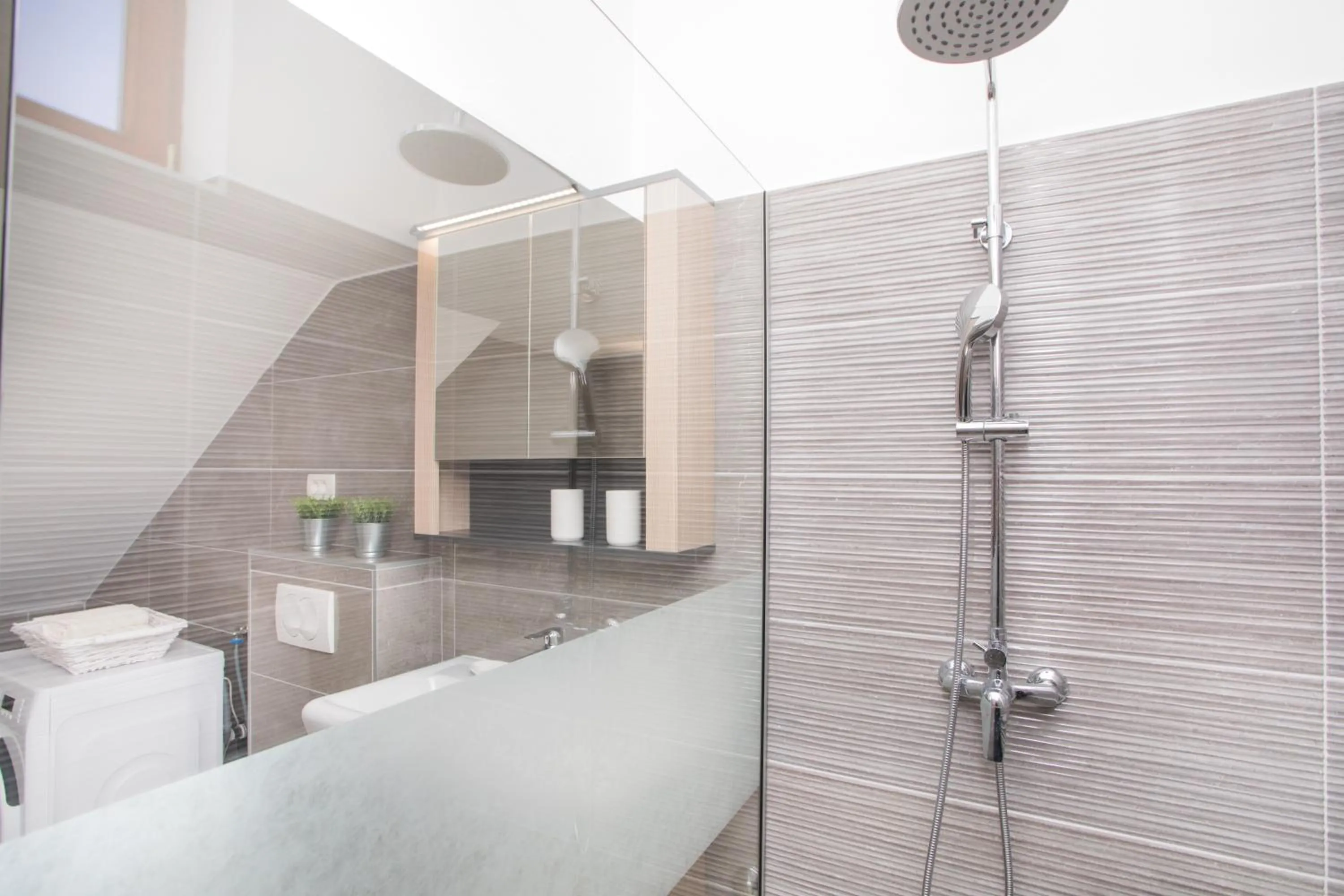 Shower in Danijela