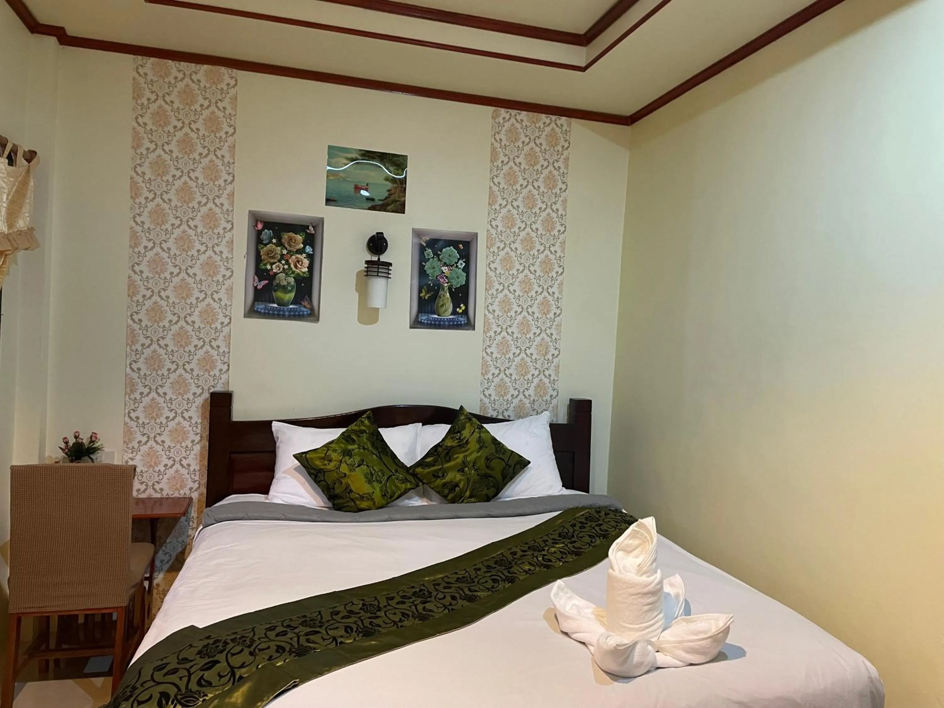 Photo of the whole room, Bed in Starlight Haadrin Resort