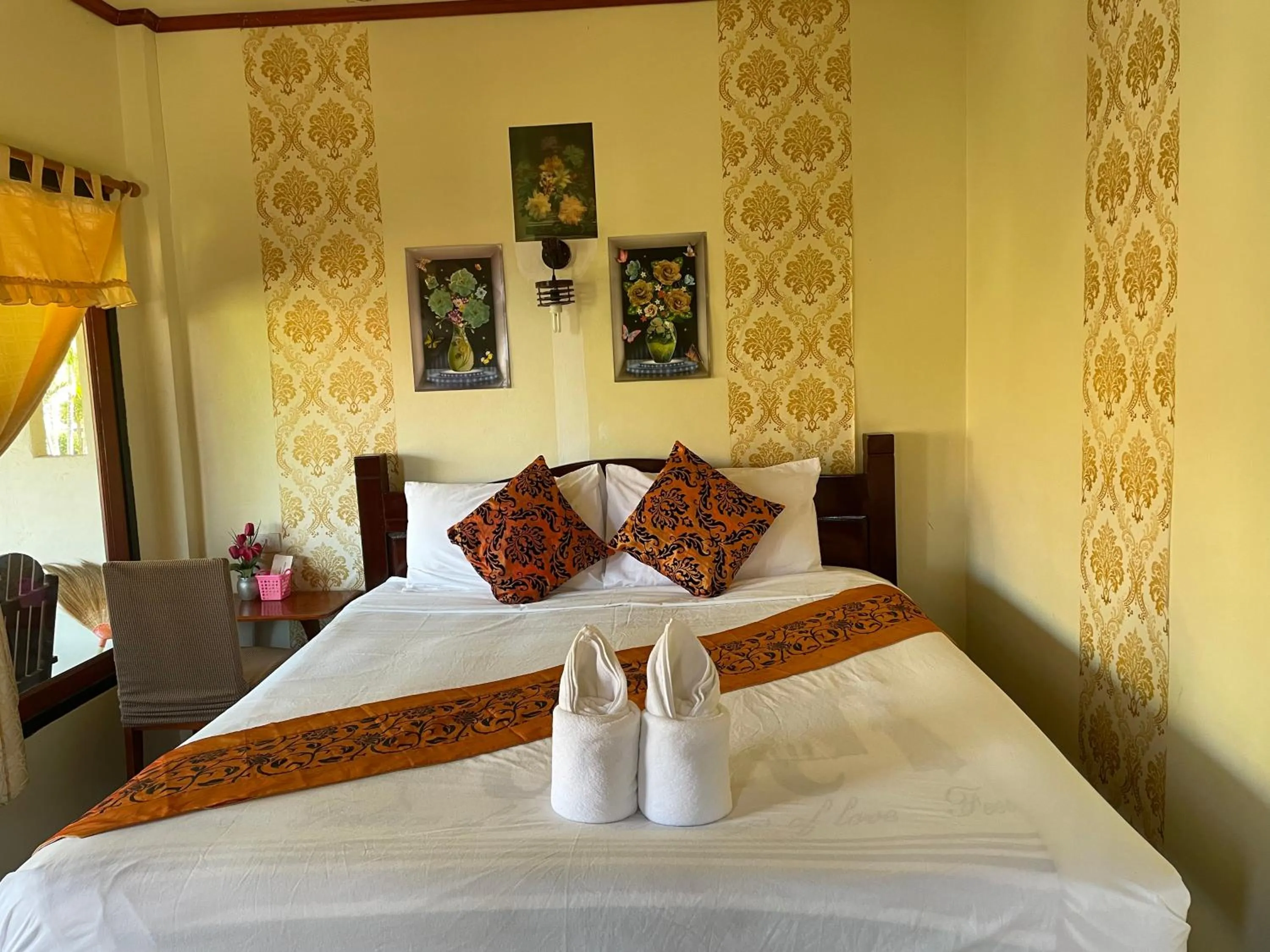 Bed in Starlight Haadrin Resort