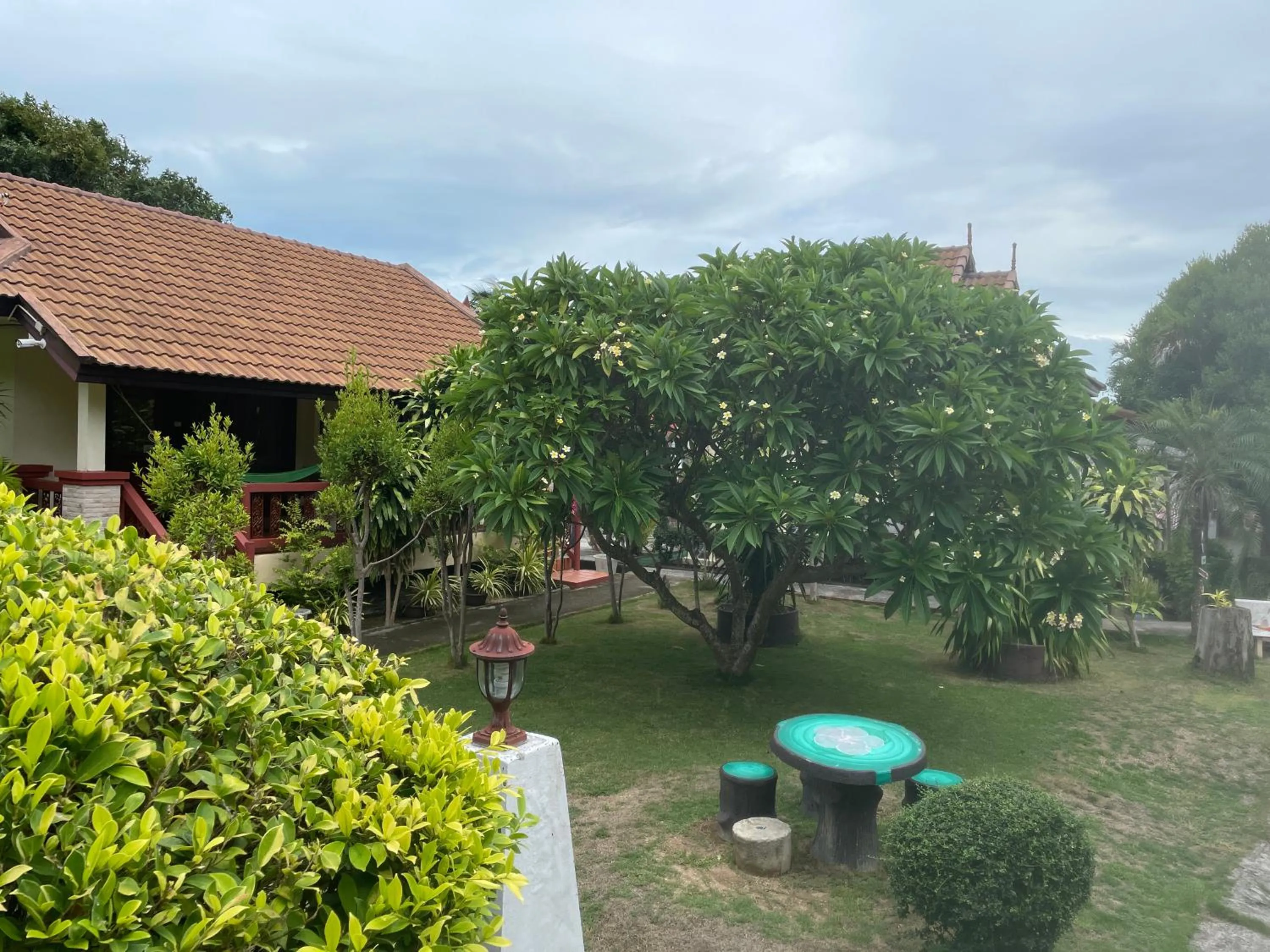 Garden in Starlight Haadrin Resort