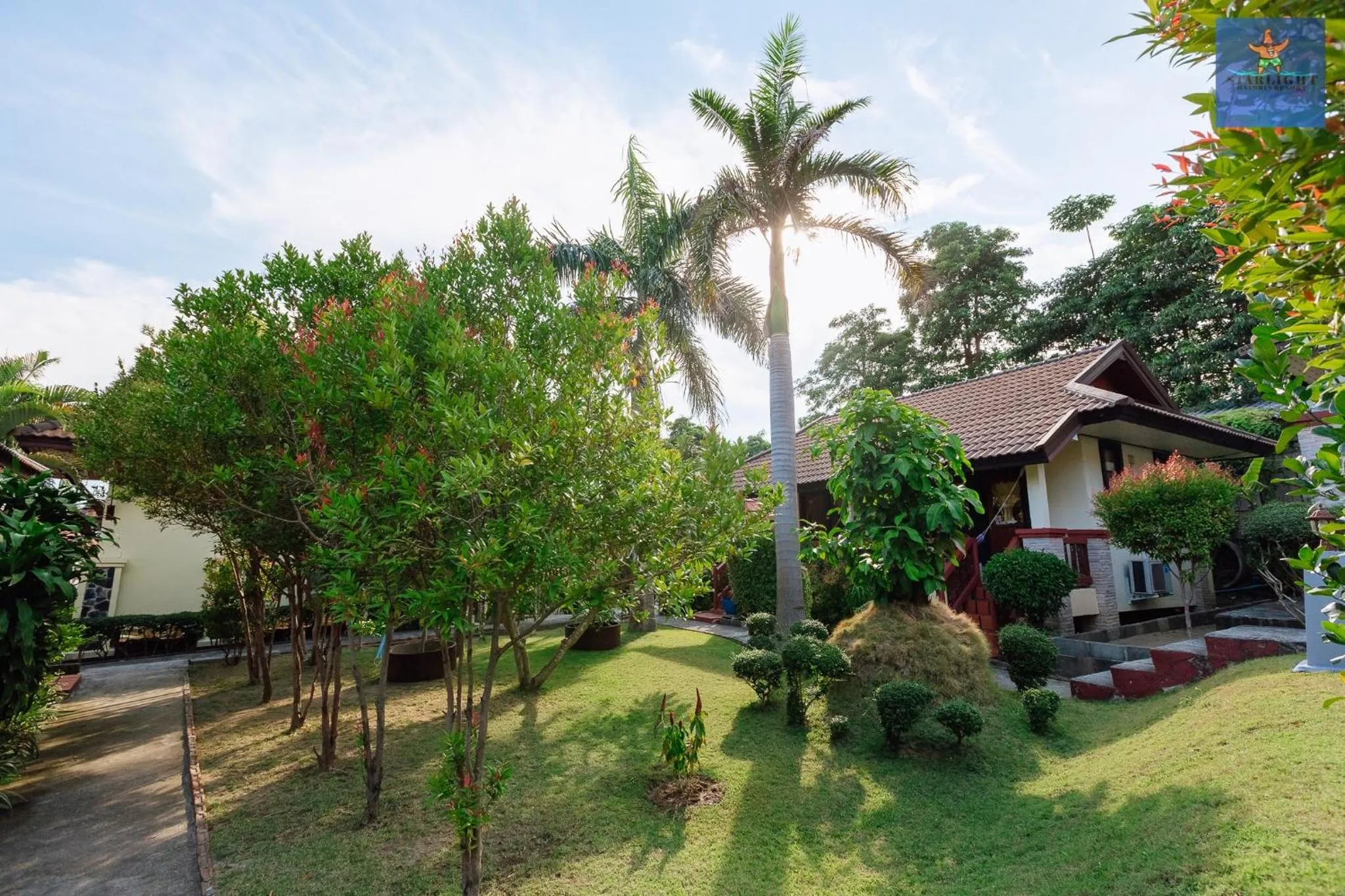 Property building in Starlight Haadrin Resort