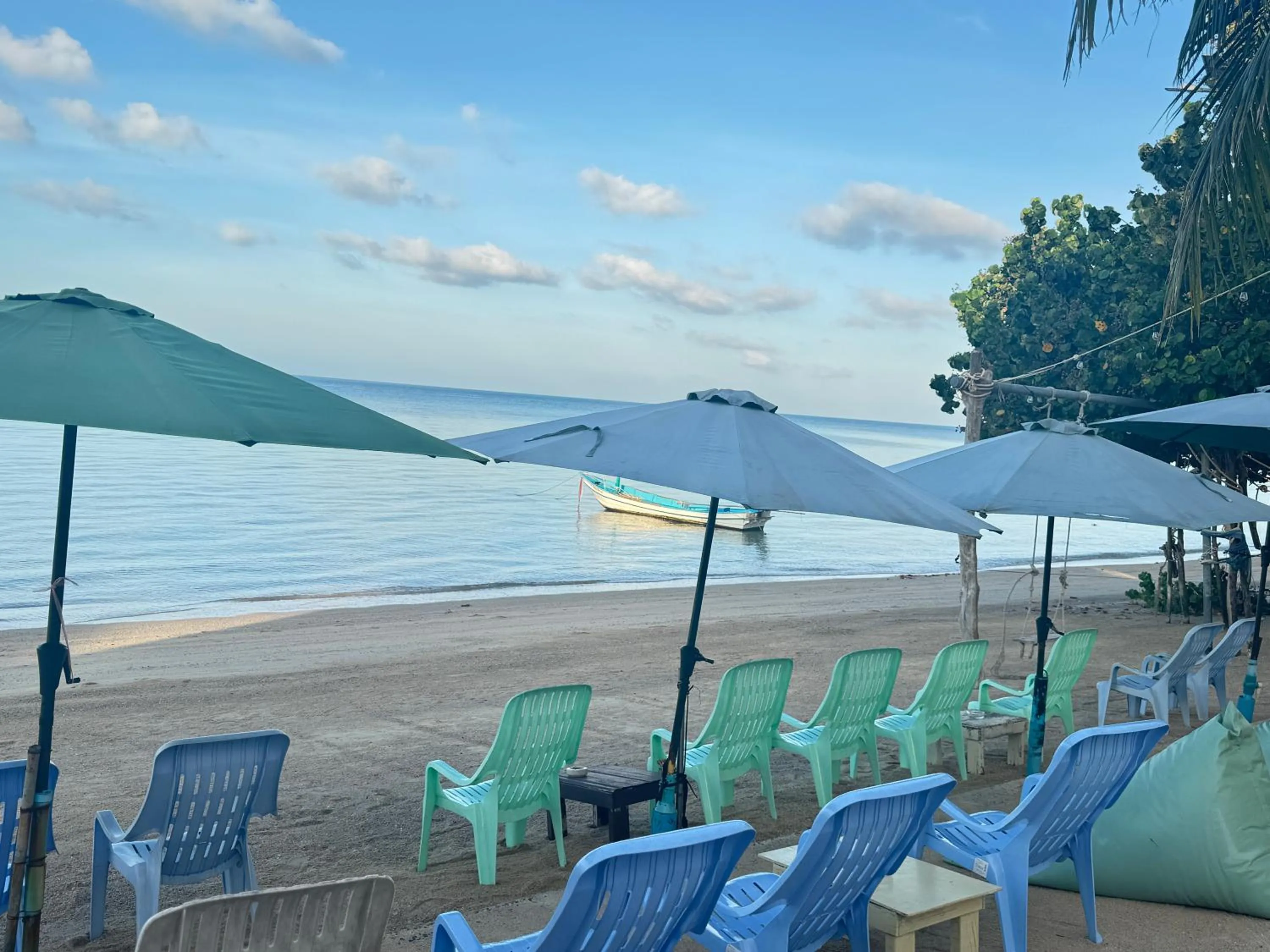 Beach in Starlight Haadrin Resort