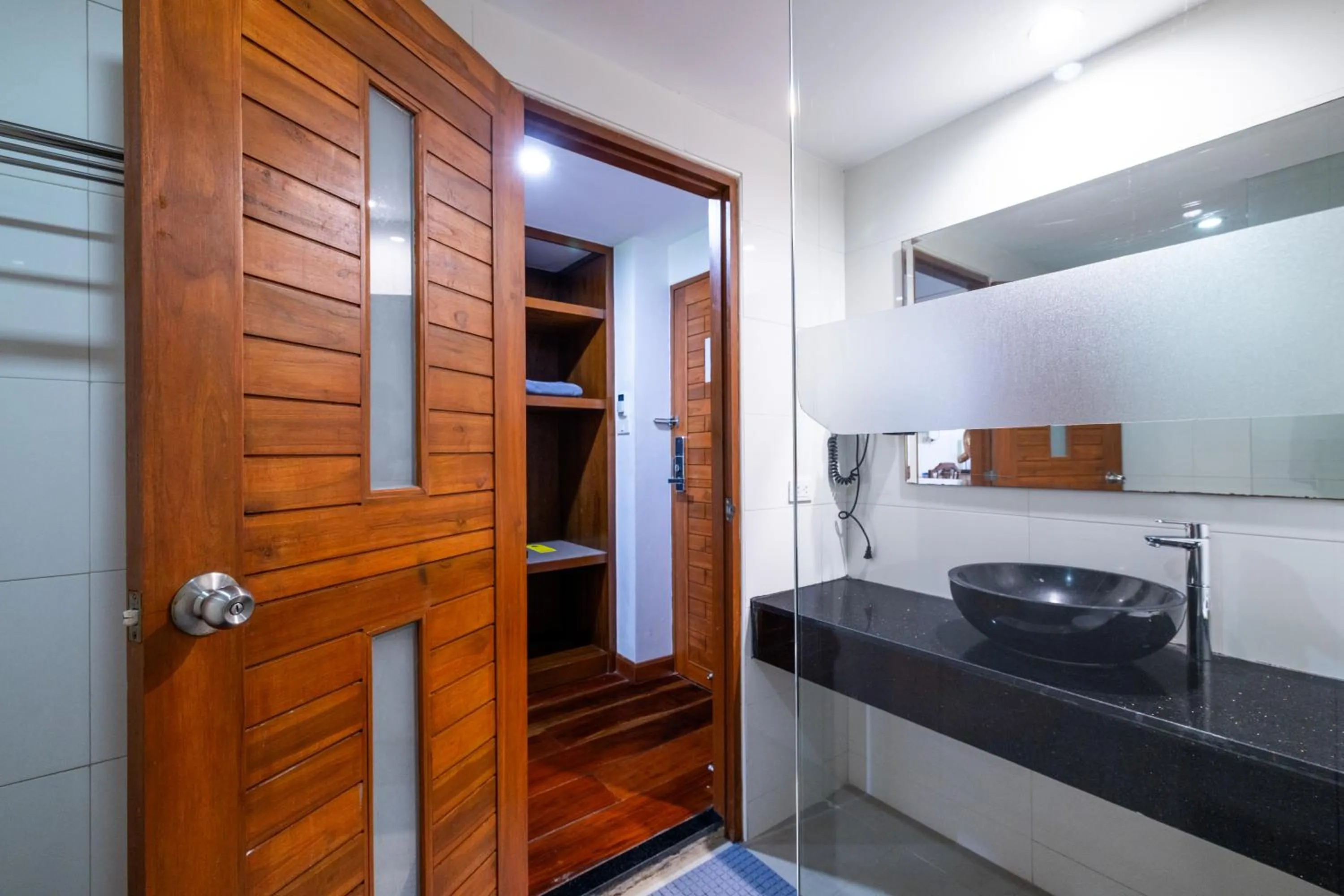 Bathroom in Phuket Meet Holiday Hotel-Rawai 普吉岛相遇花园度假酒店-拉威店