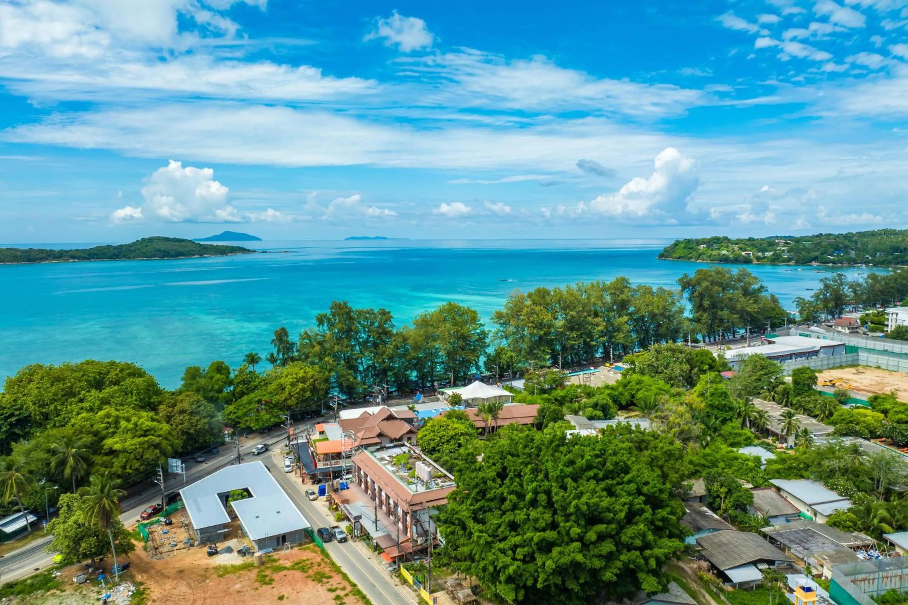 Nearby landmark in Phuket Meet Holiday Hotel-Rawai 普吉岛相遇花园度假酒店-拉威店