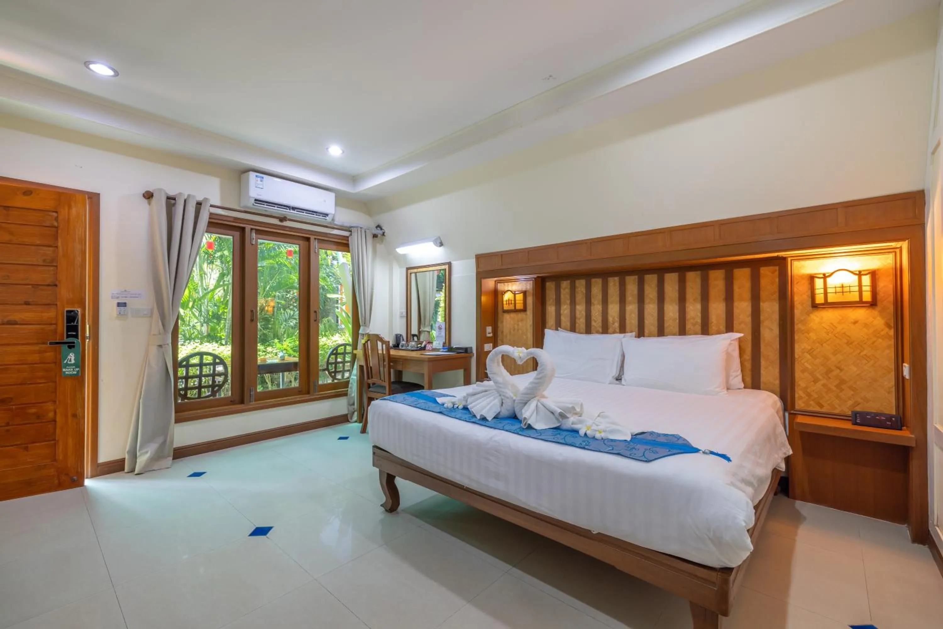 Bed in Phuket Meet Holiday Hotel-Rawai 普吉岛相遇花园度假酒店-拉威店