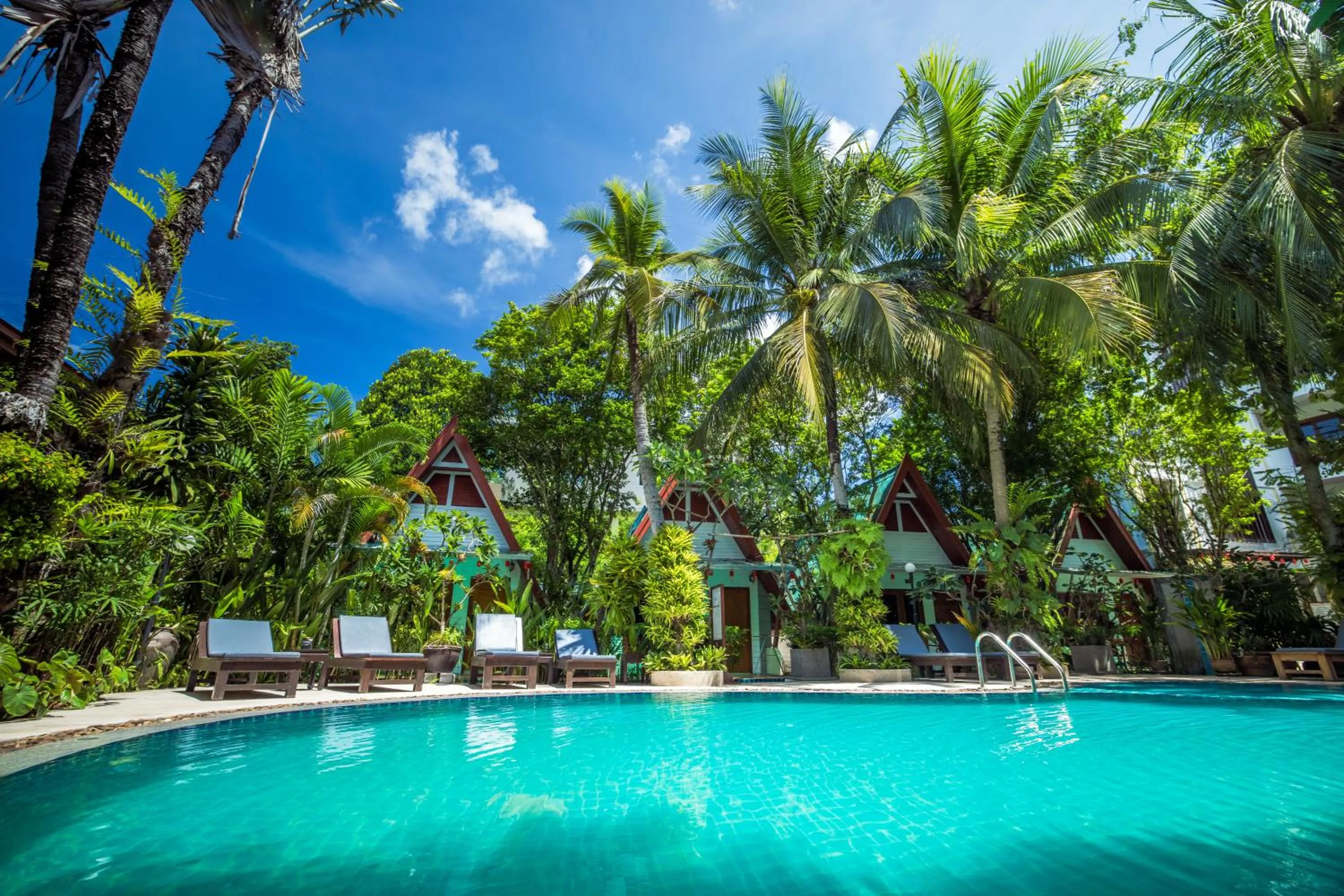 Spring in Phuket Meet Holiday Hotel-Rawai 普吉岛相遇花园度假酒店-拉威店