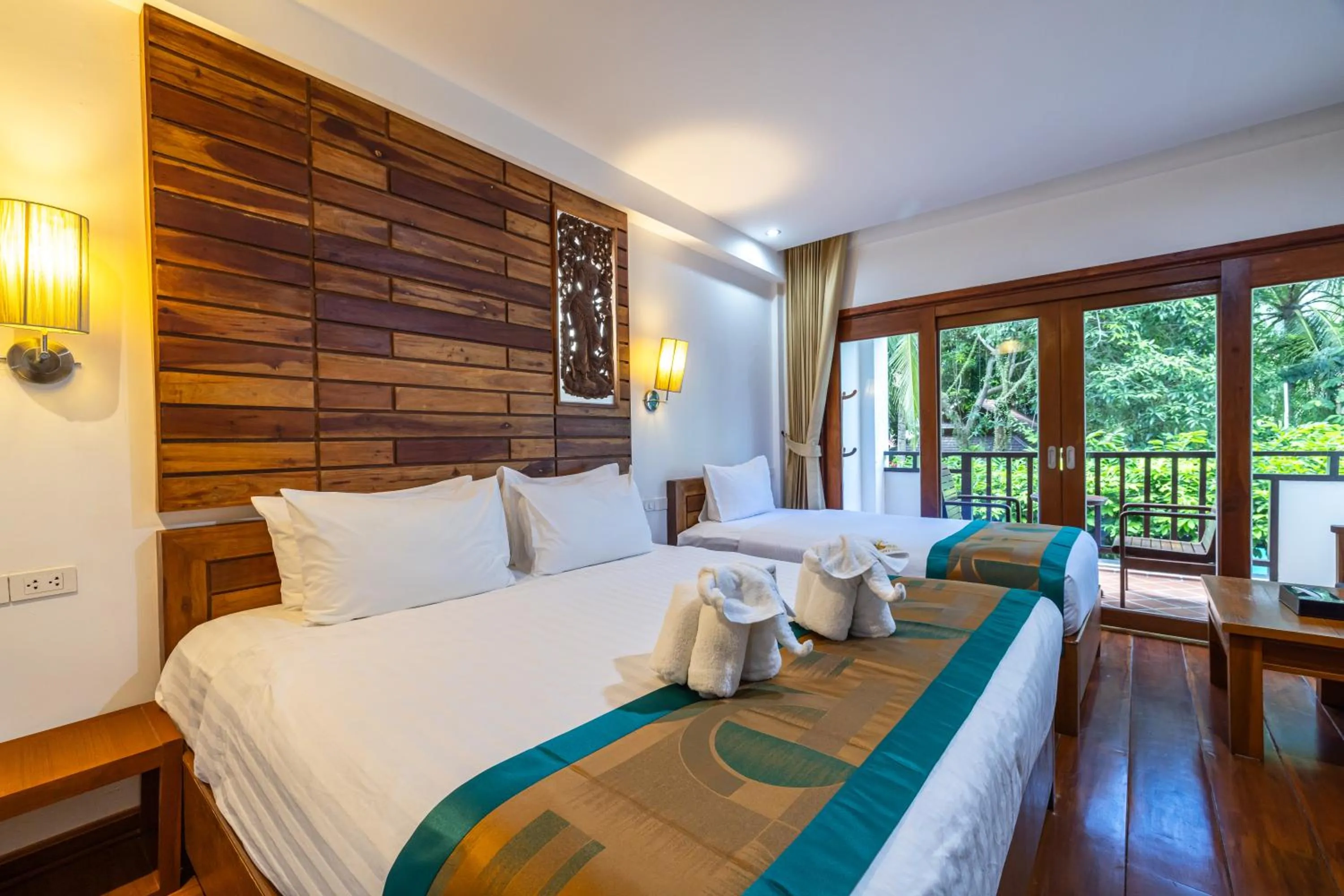 Bed in Phuket Meet Holiday Hotel-Rawai 普吉岛相遇花园度假酒店-拉威店