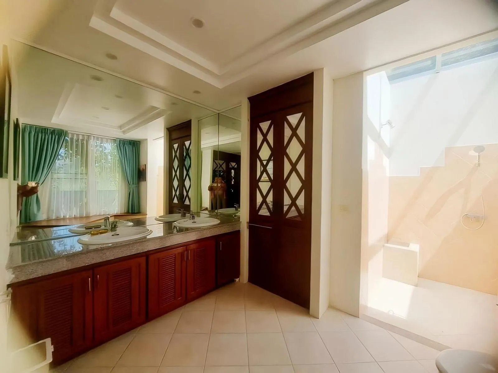 Bathroom in Phuket Meet Holiday Hotel-Rawai 普吉岛相遇花园度假酒店-拉威店