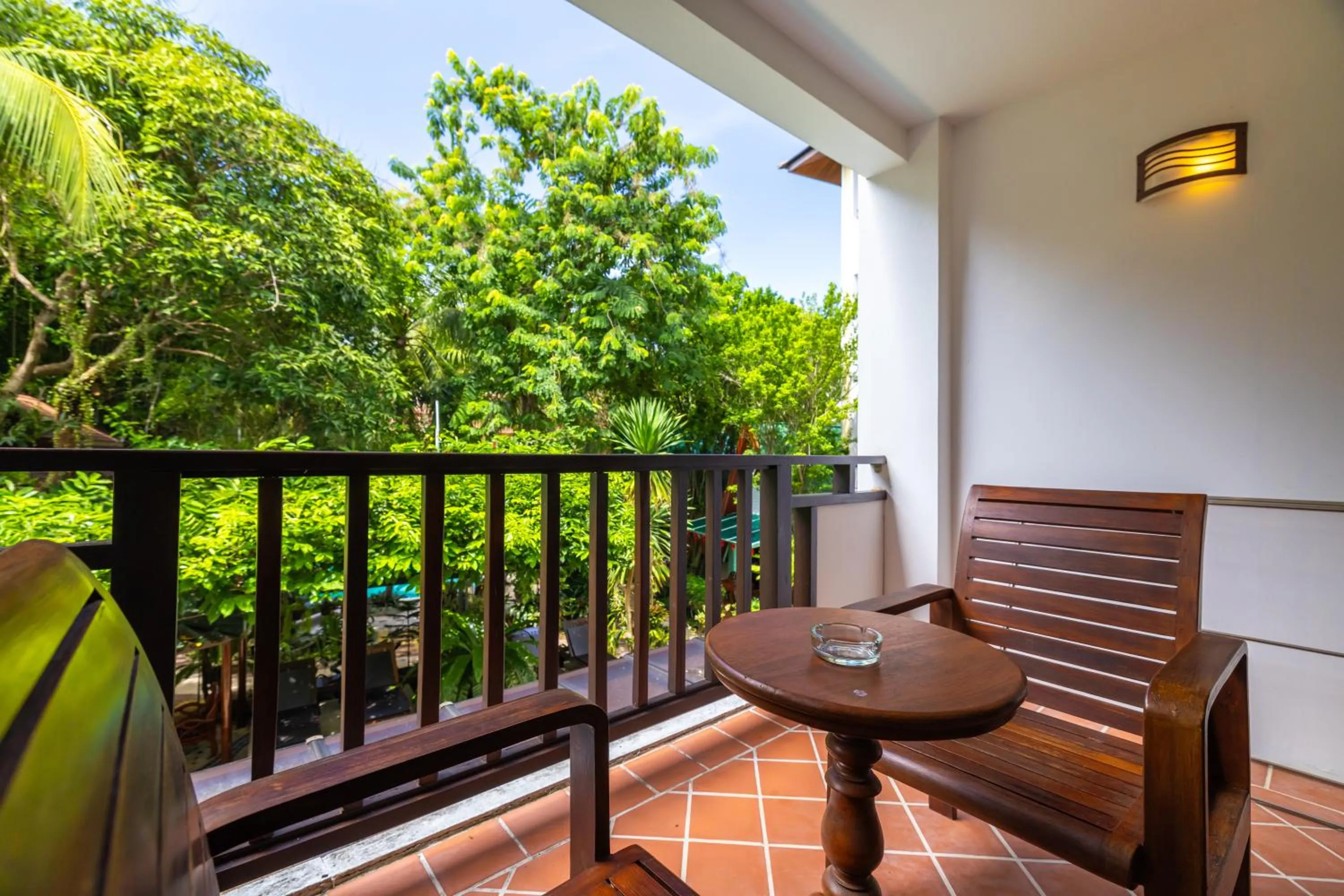 Patio in Phuket Meet Holiday Hotel-Rawai 普吉岛相遇花园度假酒店-拉威店