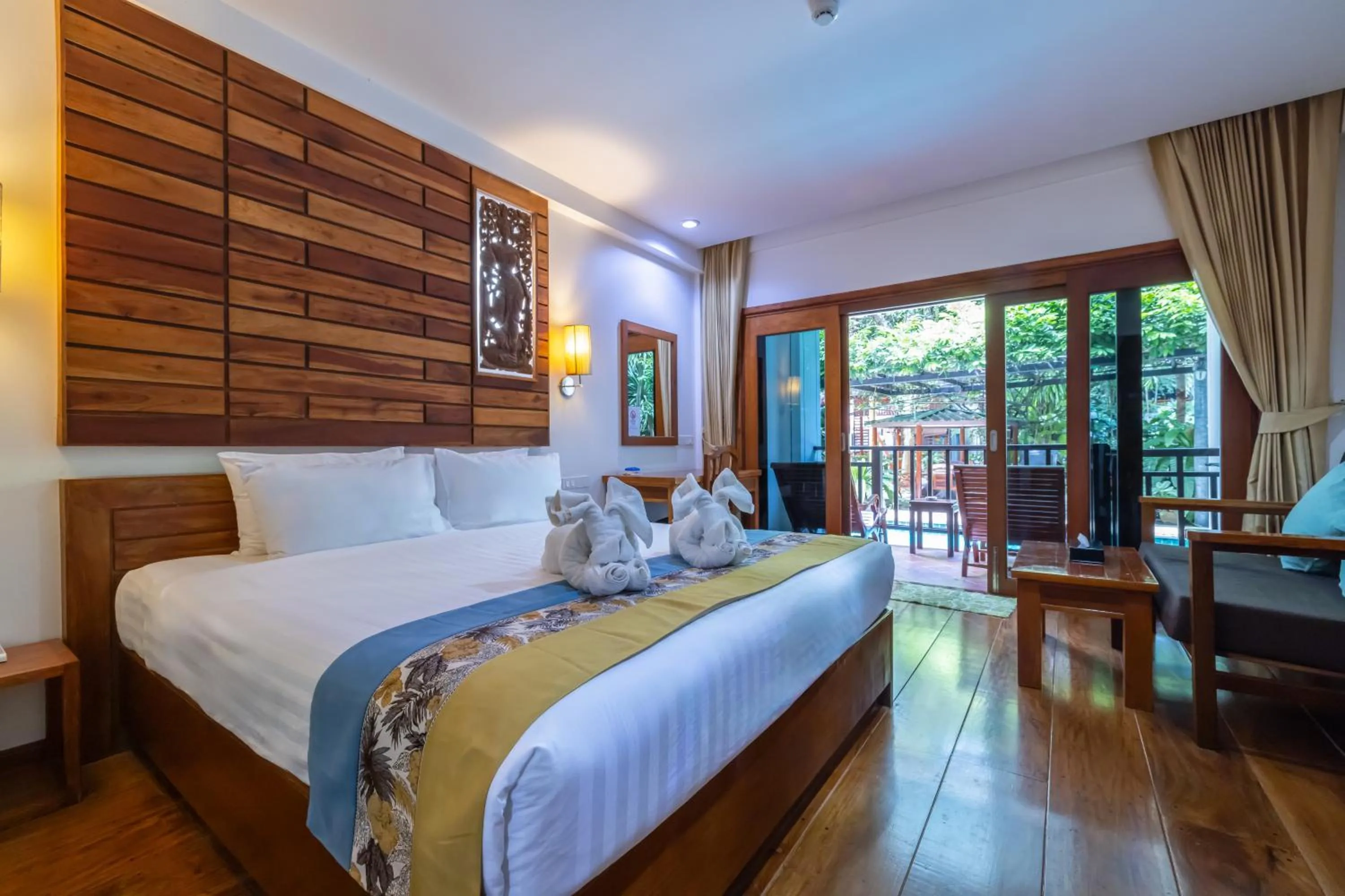 Bed in Phuket Meet Holiday Hotel-Rawai 普吉岛相遇花园度假酒店-拉威店