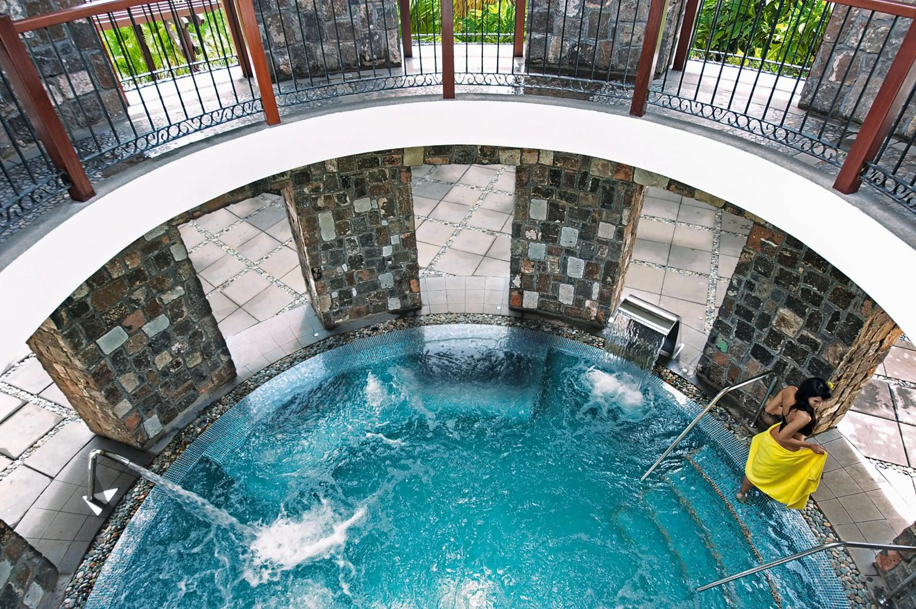 Hot Tub in Le Jadis Beach Resort & Wellness - Managed by Banyan Tree Hotels & Resorts