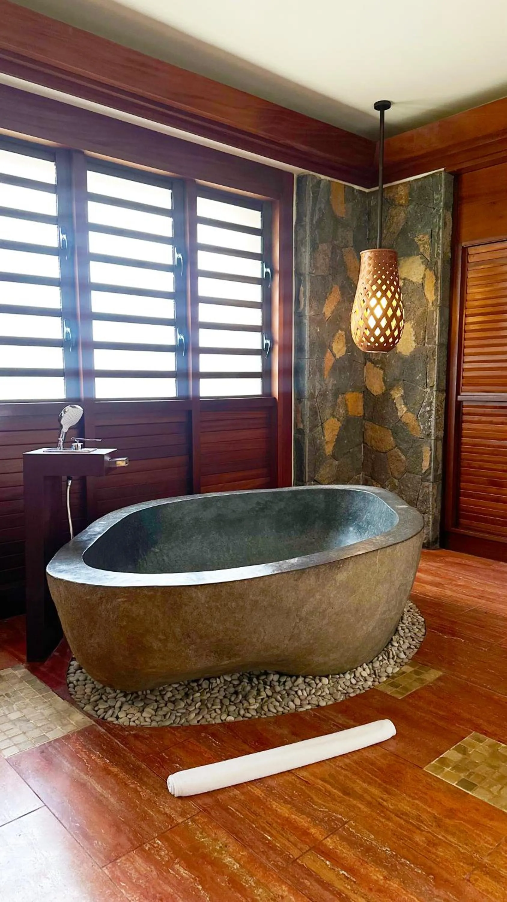 Bathroom in Le Jadis Beach Resort & Wellness - Managed by Banyan Tree Hotels & Resorts
