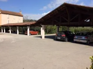 Property building in Hotel du Bosquet