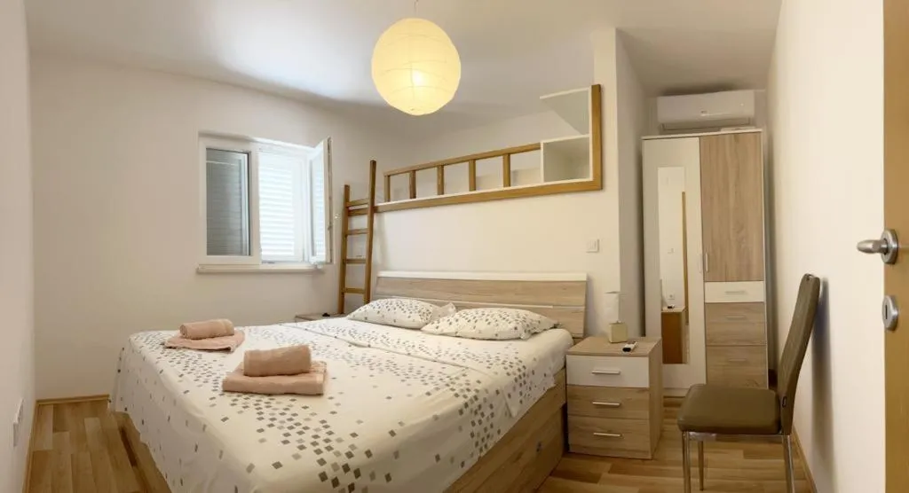 Bed in Apartments Juliet