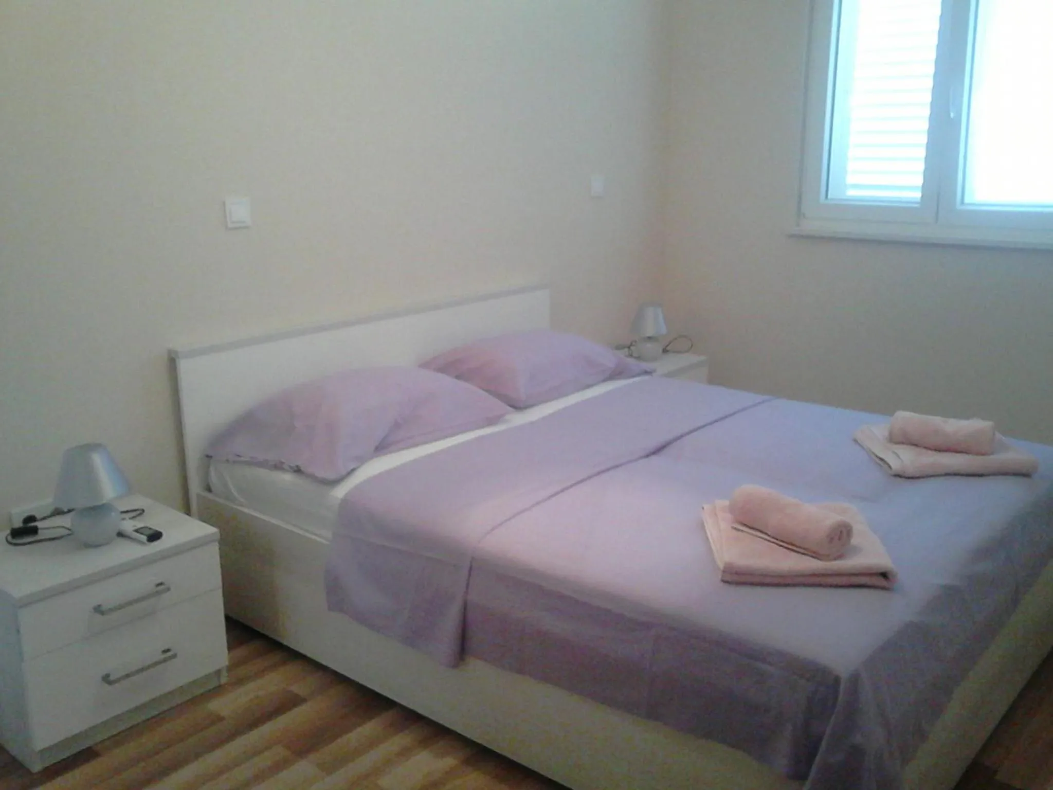 Living room, Bed in Apartments Juliet