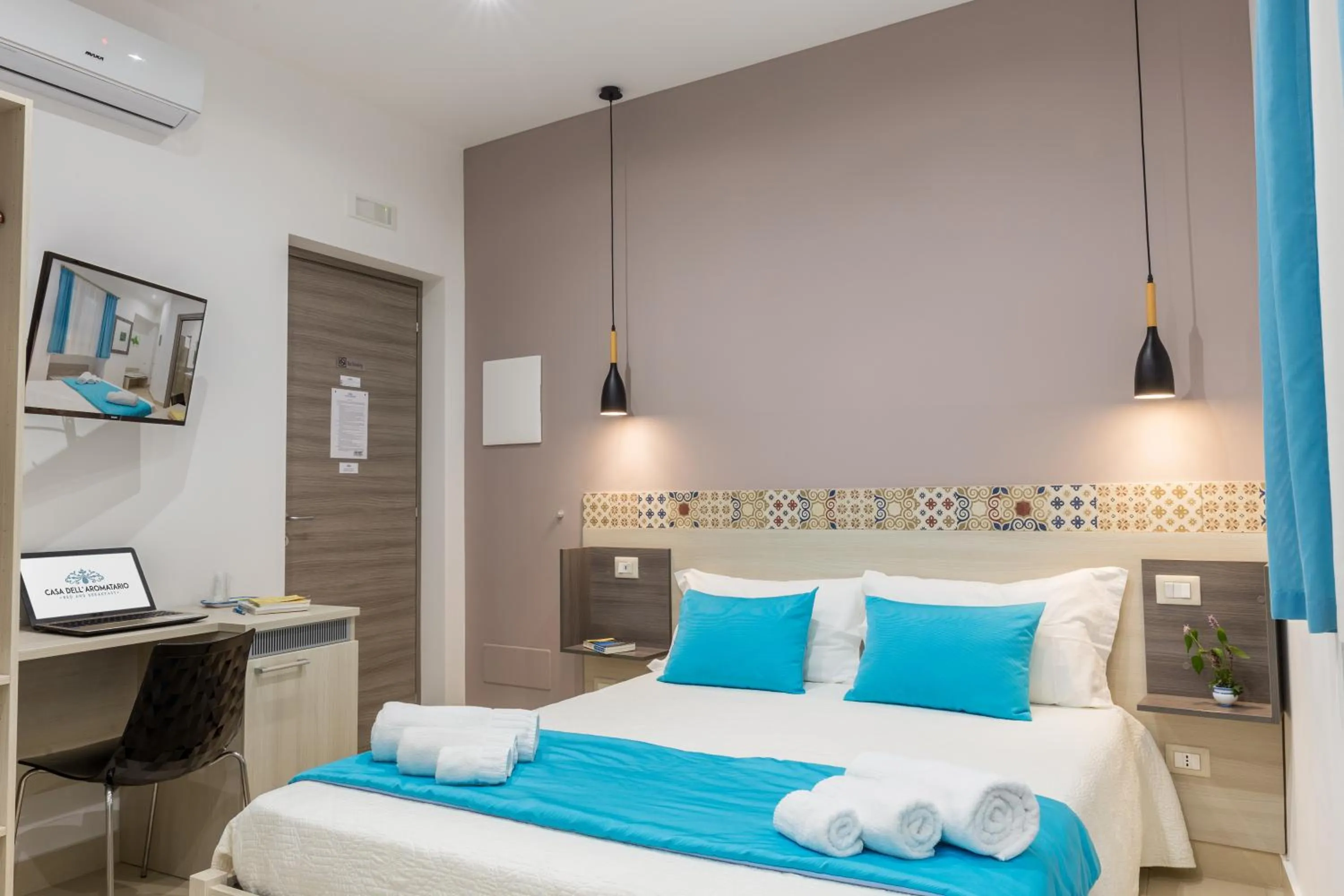 Bed in Casa dell'Aromatario b&b