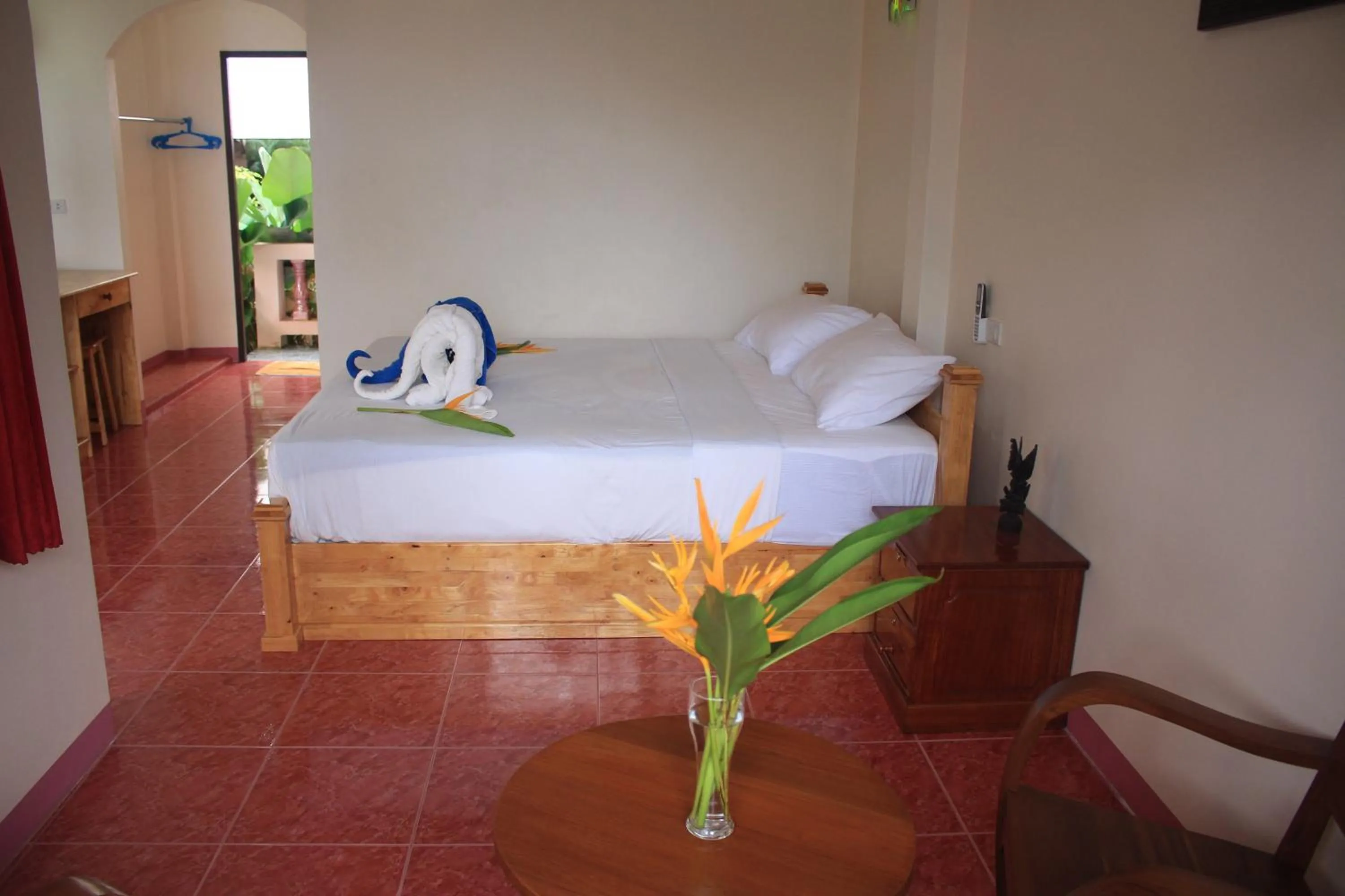 Bed in Dragon Hut Resort