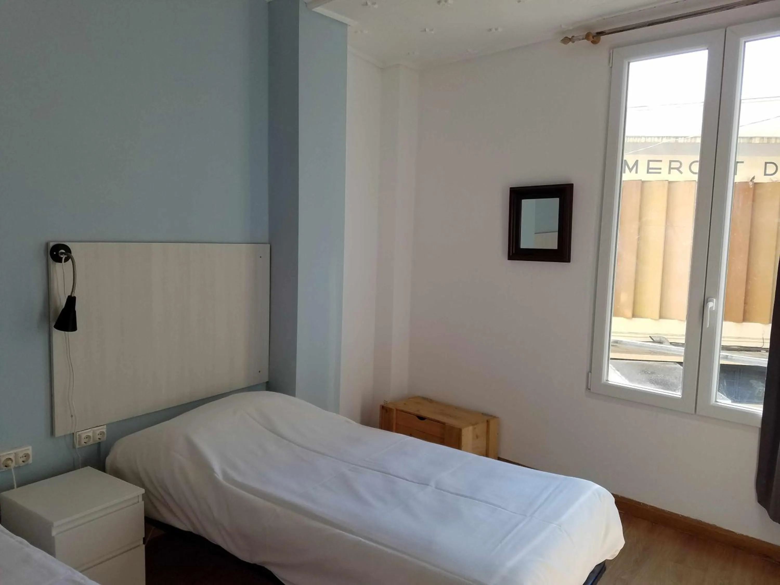 Bedroom, Bed in Russafa Youth Hostel