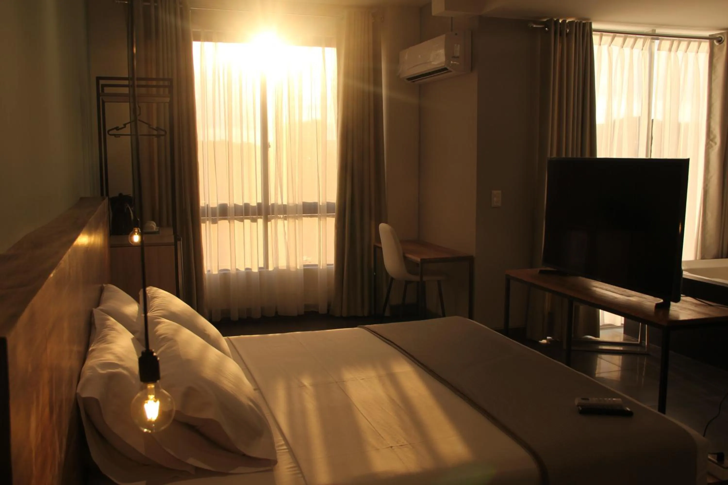 TV and multimedia, Bed in Hotel G