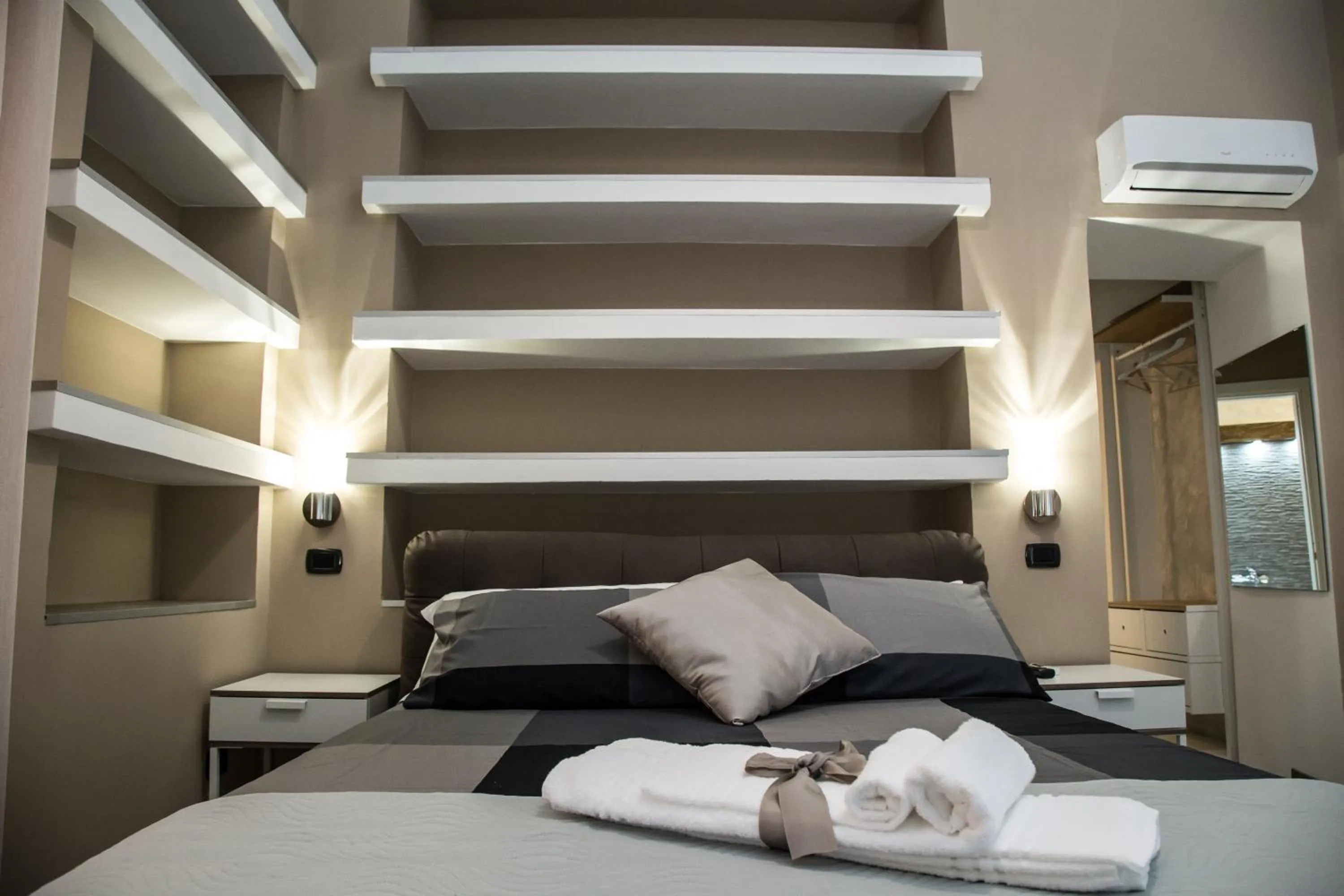 Bedroom, Bed in Art in B&B