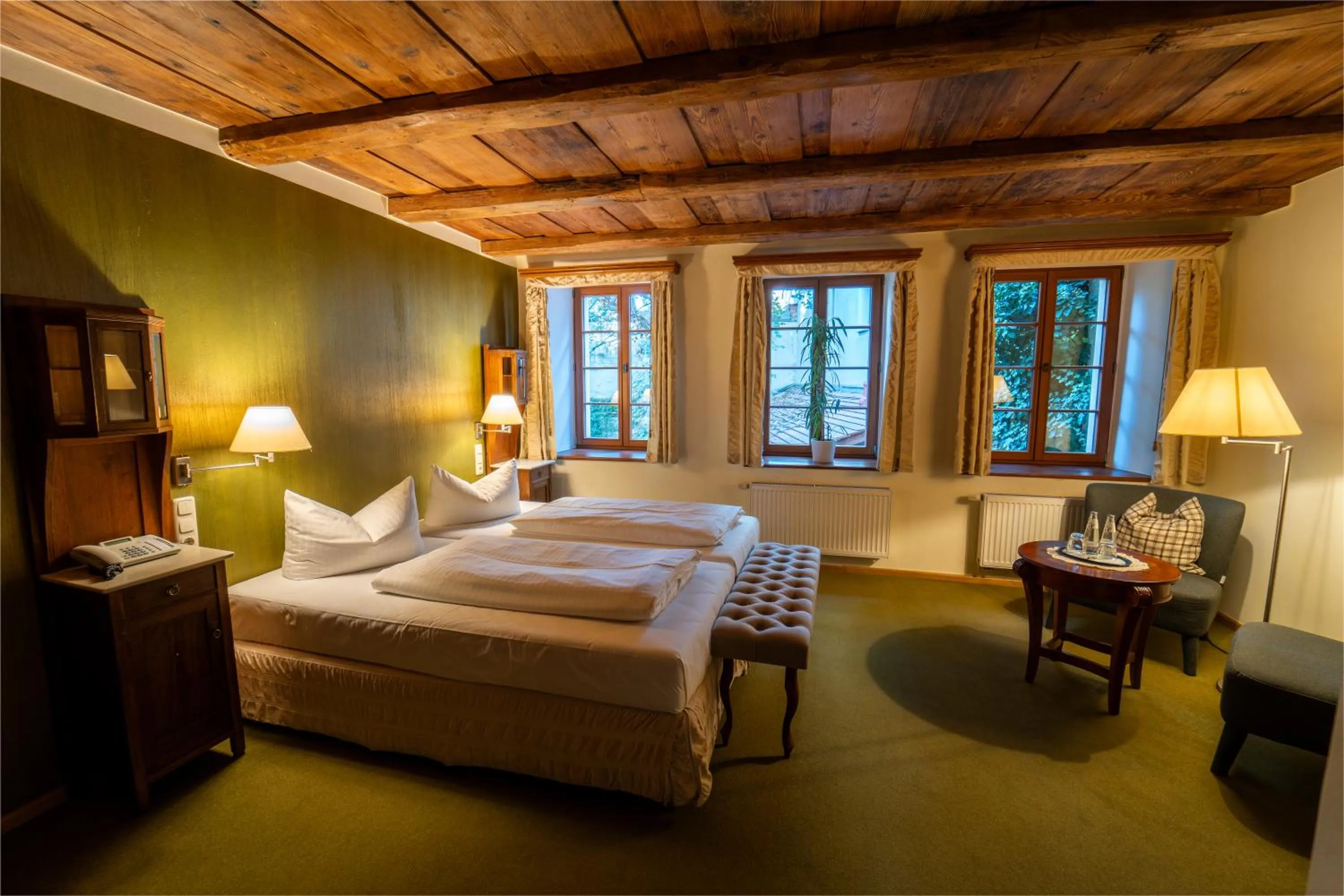 Bed in Hotel und Gasthof Dreibeiniger Hund