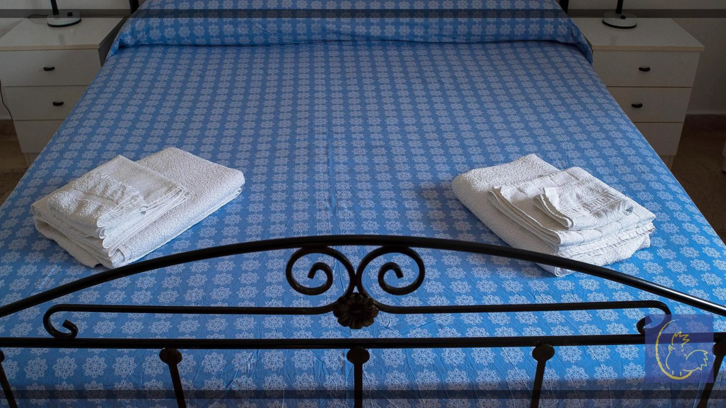 Decorative detail, Bed in BB Gallipolis Terra