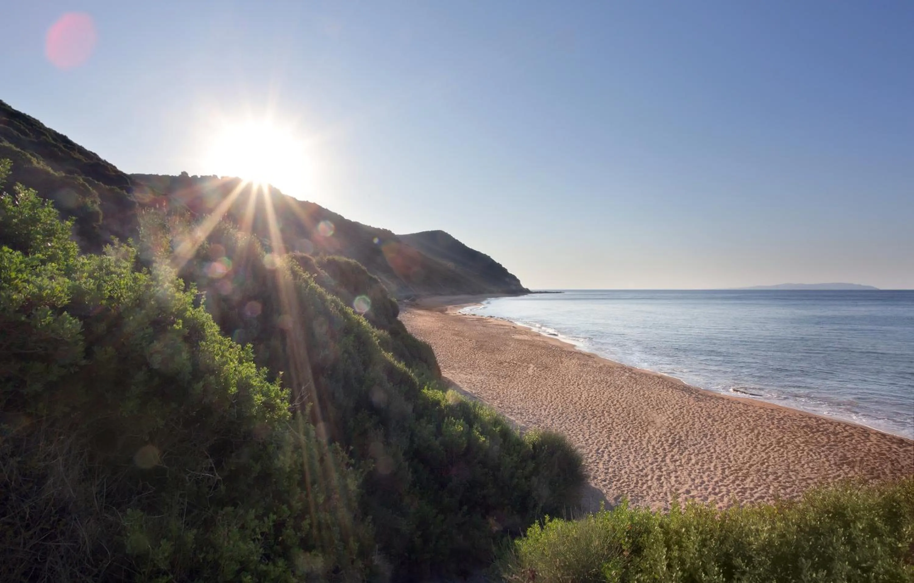 Beach in Kavos Plaza Hotel