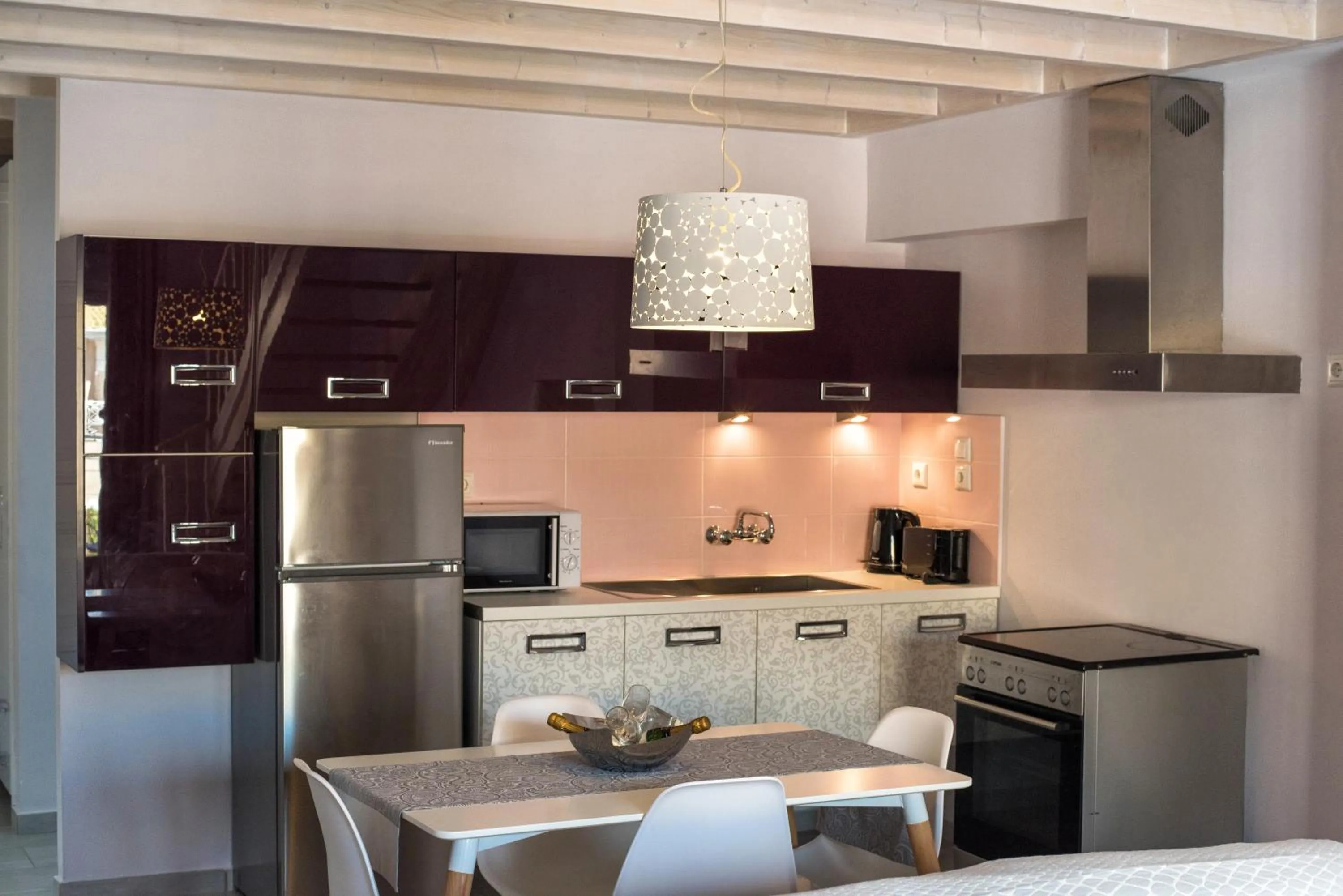 Kitchen or kitchenette in Kavos Plaza Hotel