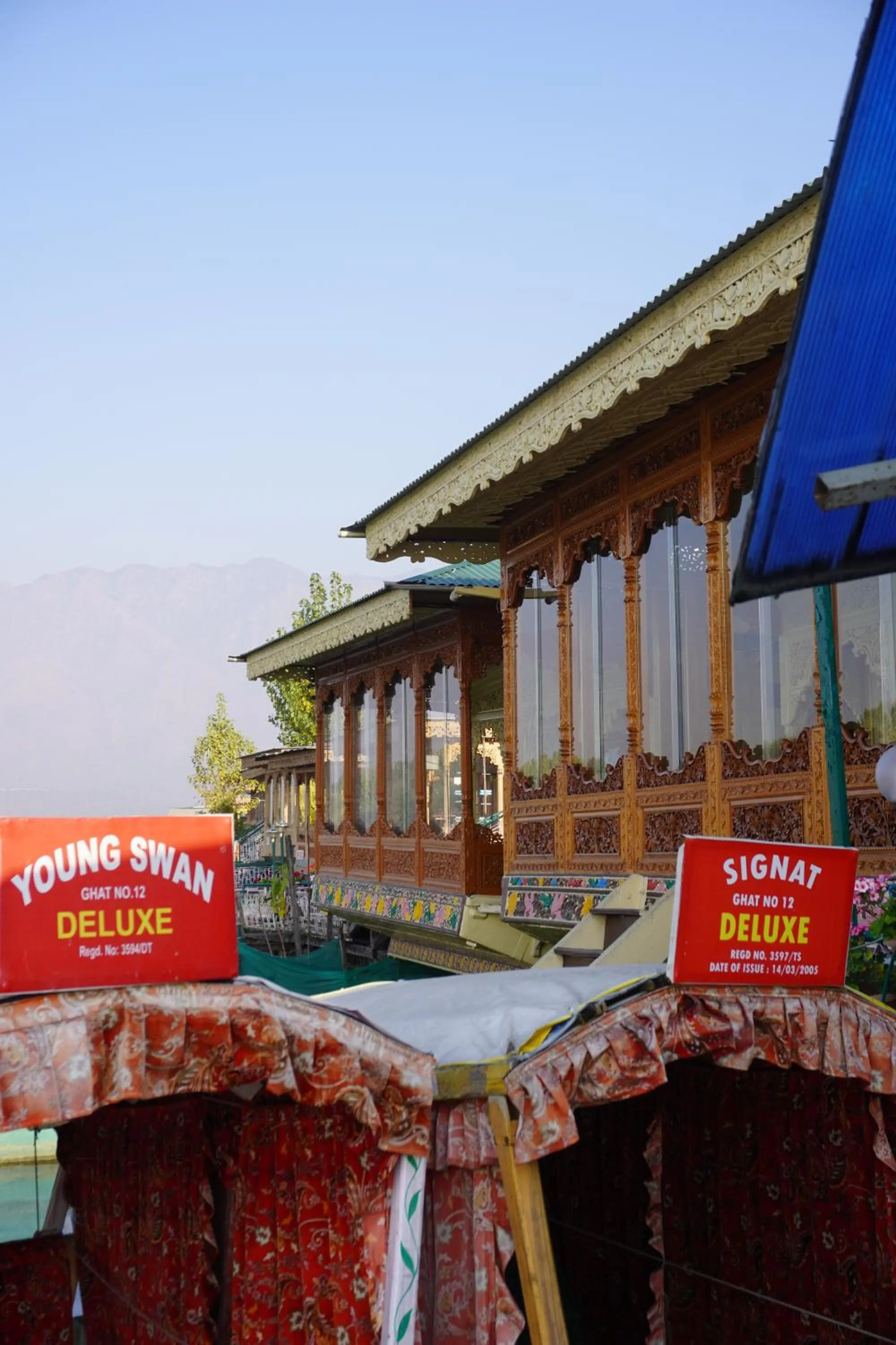 Property building in Swan Group of Houseboats, Golden Dal Lake