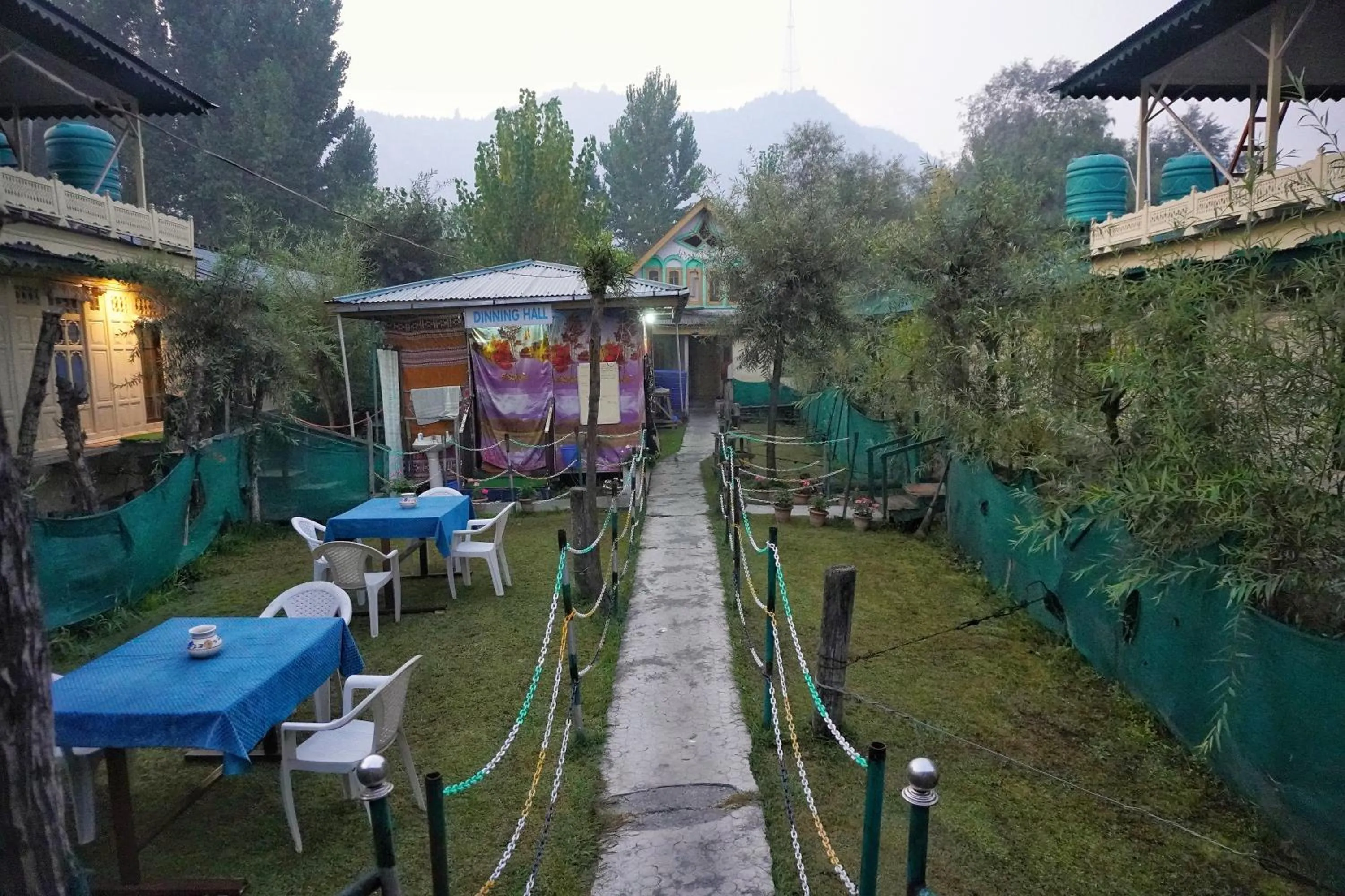 Garden view in Swan Group of Houseboats, Golden Dal Lake