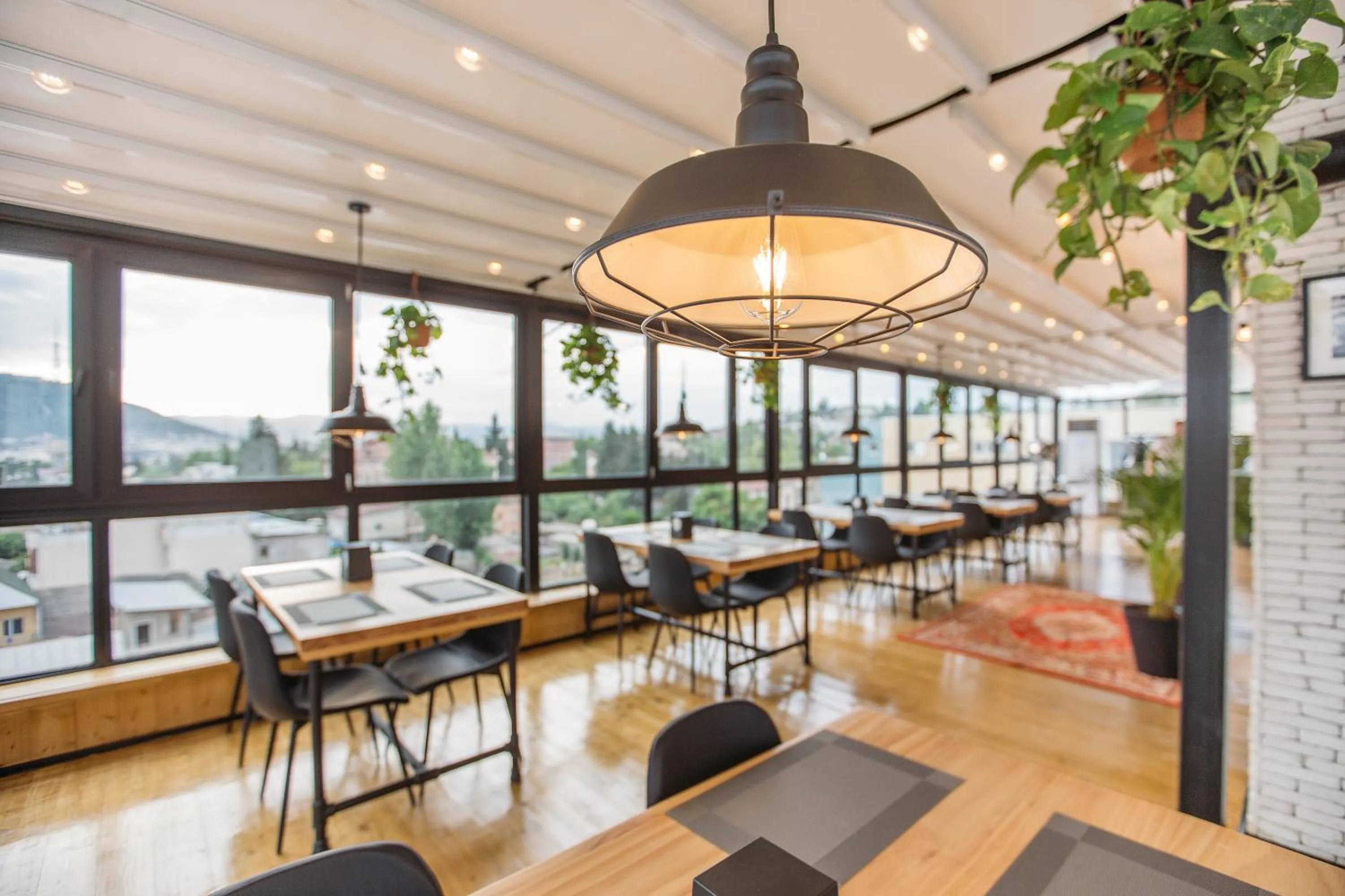 Restaurant/places to eat in Timber Boutique Hotel