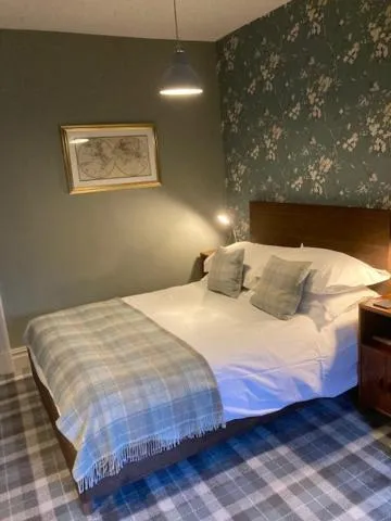 Bed in Rum Doodle, Windermere B&B