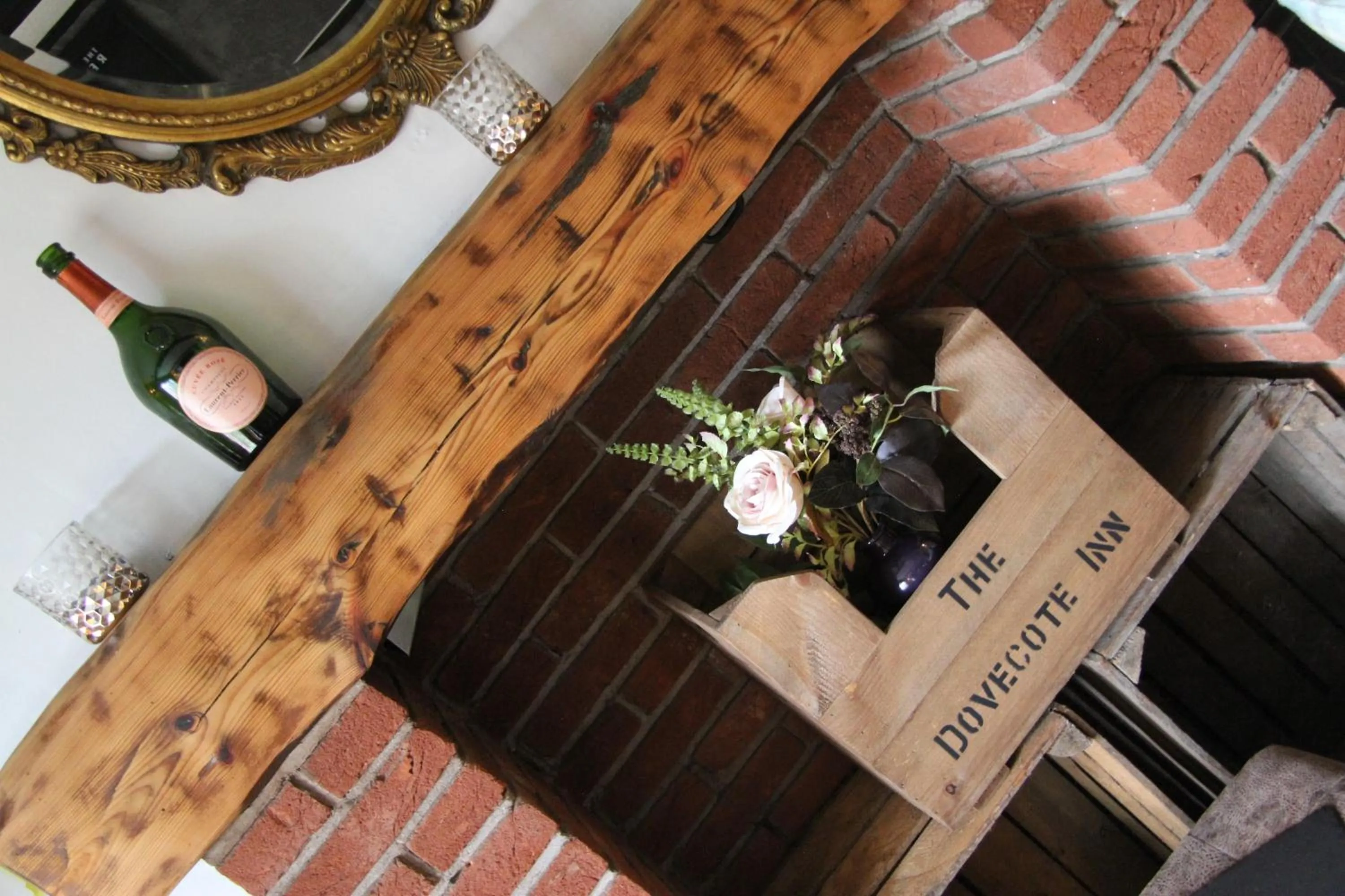 Restaurant/places to eat in The Dovecote Inn