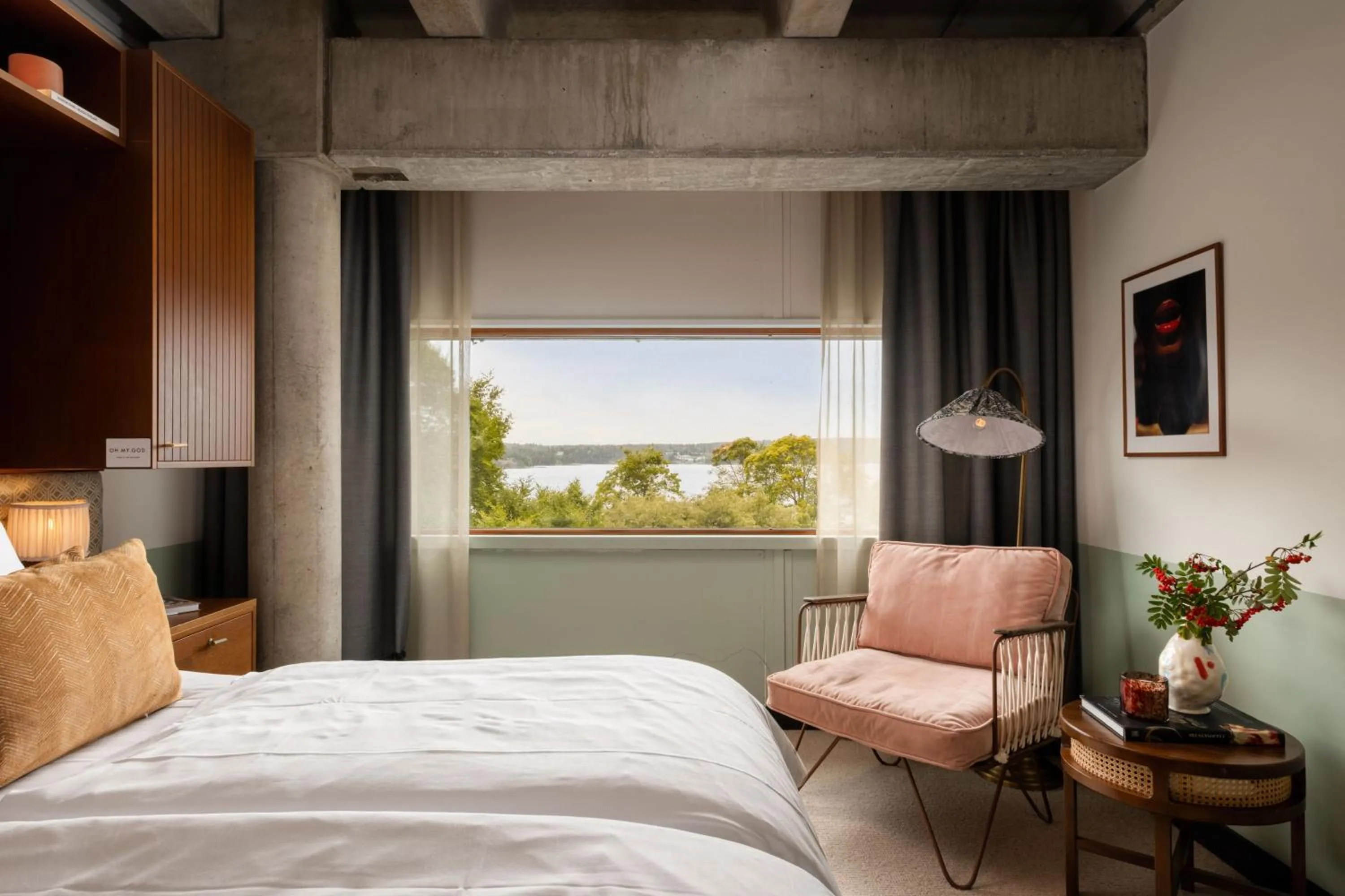 Bed in Ellery Beach House