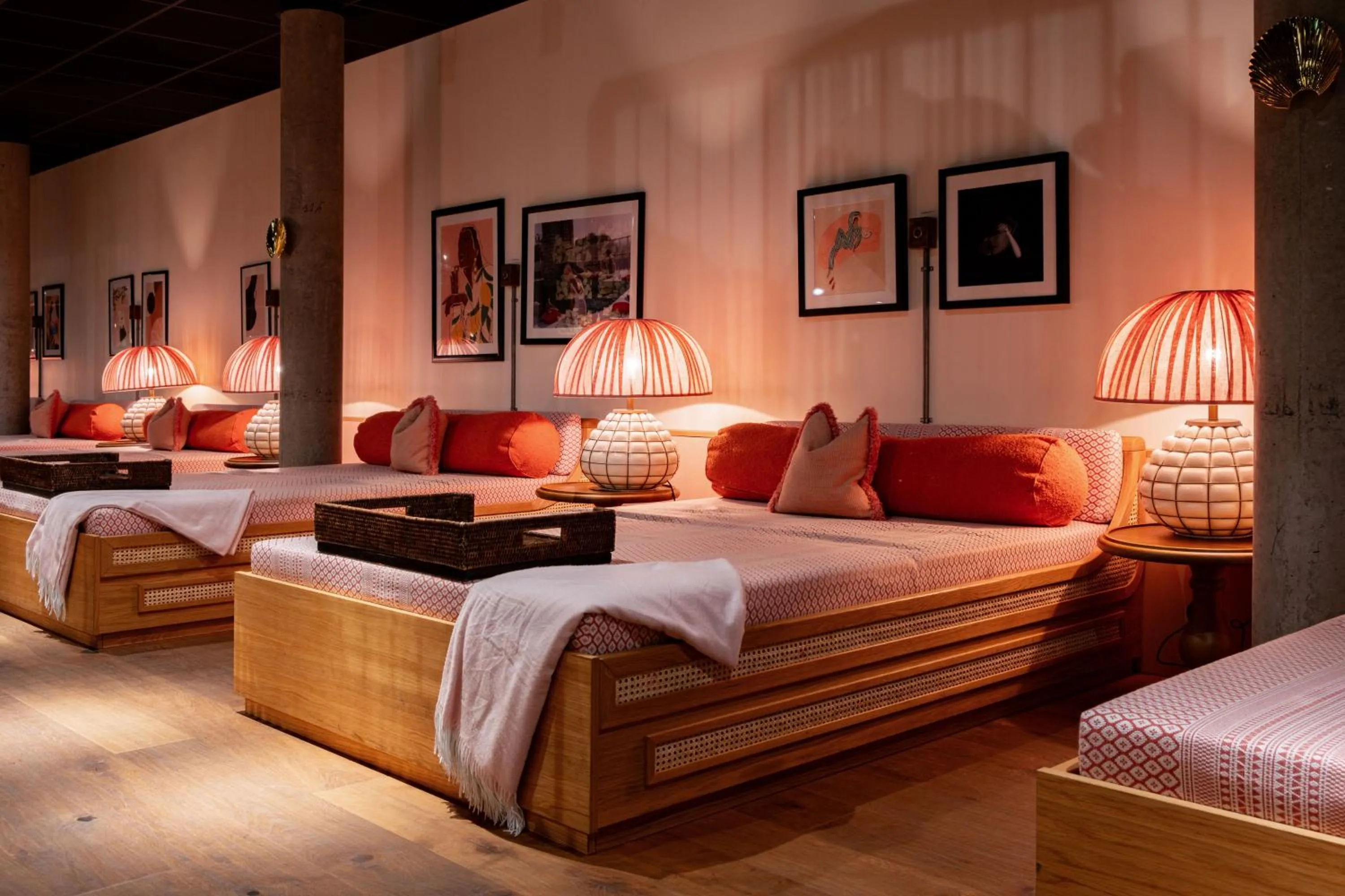 Living room, Bed in Ellery Beach House