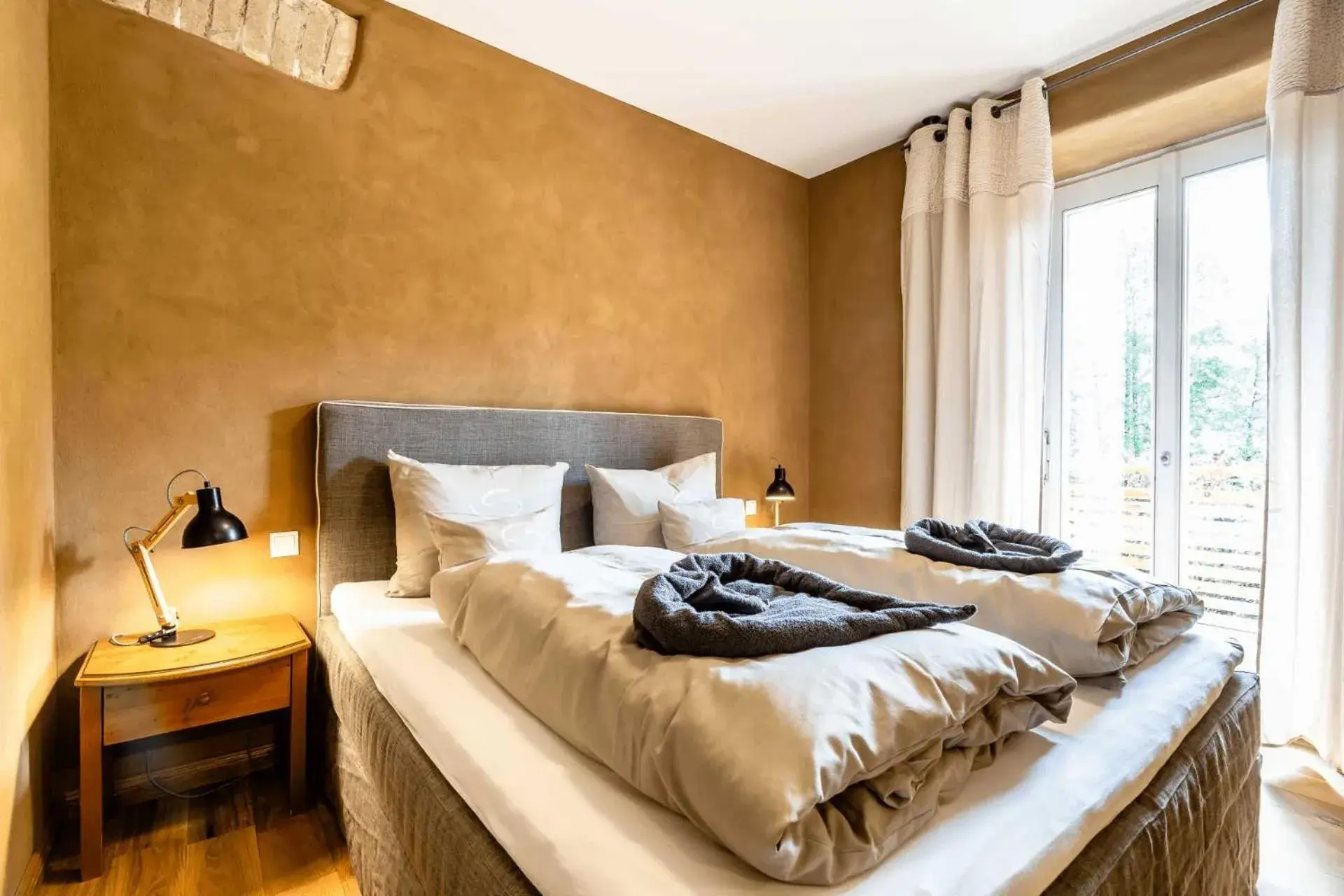 Two-Bedroom Suite - single occupancy in SEINZ Wisdom Resort - Bio-Hotel vegan-vegetarisch Two-Bedroom Suite - single occupancy in SEINZ Wisdom Resort - Bio-Hotel vegan-vegetarisch