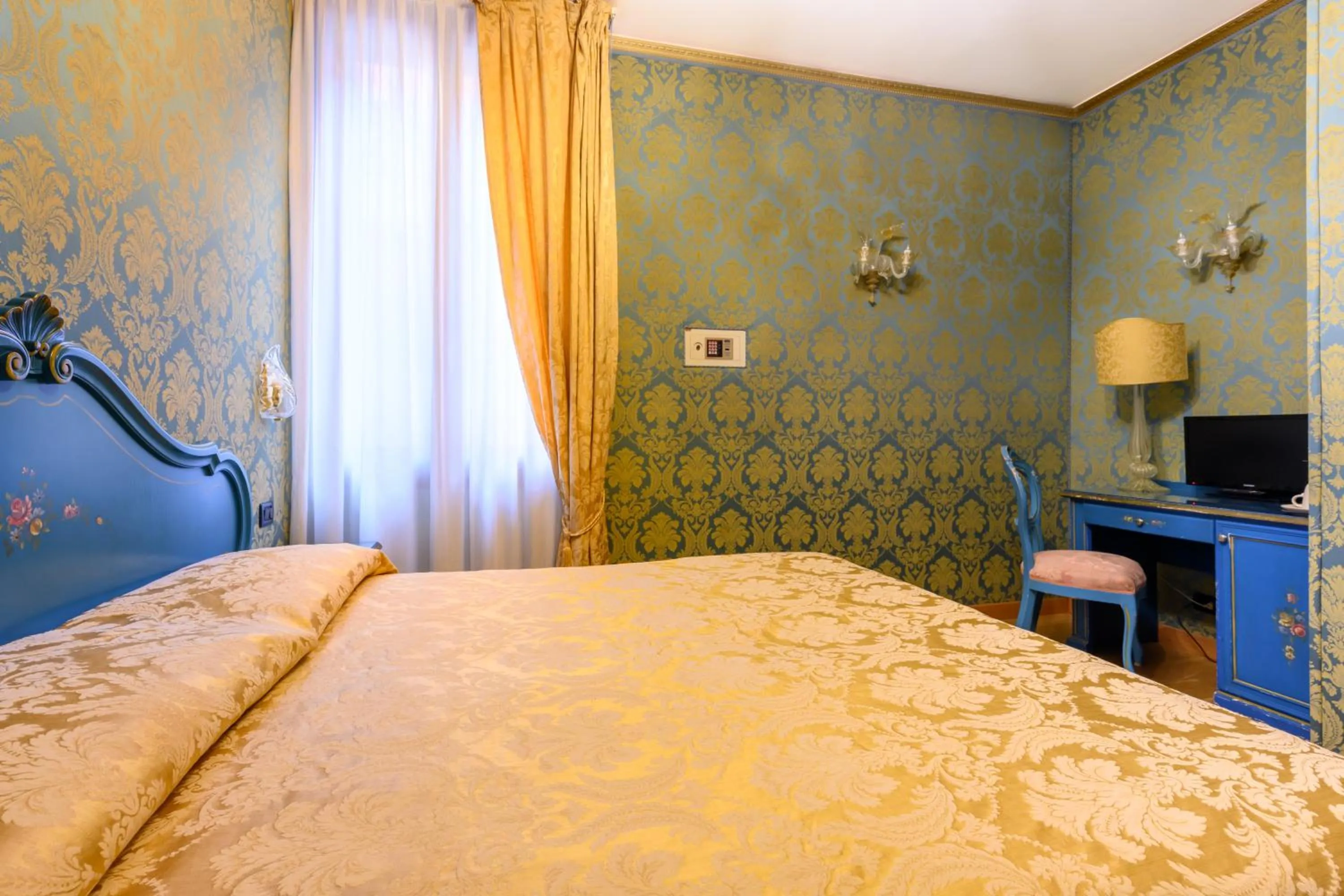 Bed in Residenza Ca' San Marco