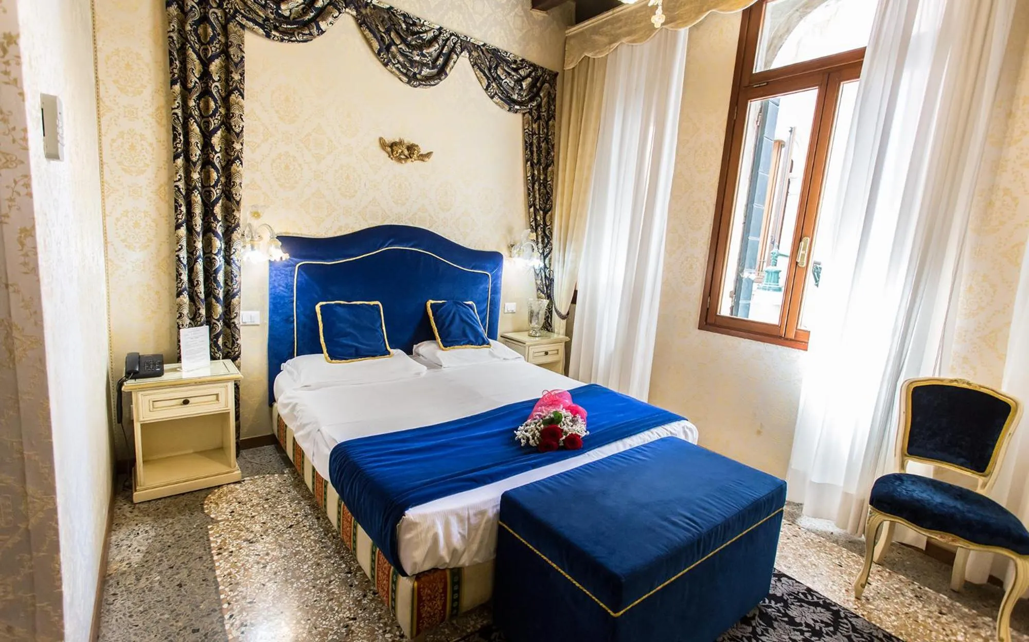 Photo of the whole room, Bed in Residenza La Campana